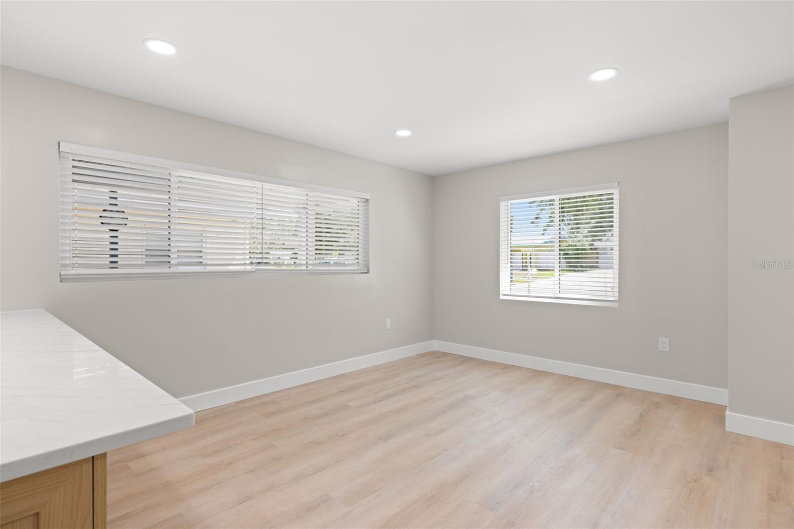 Image 11 of 28 For 1500 San Mateo Drive