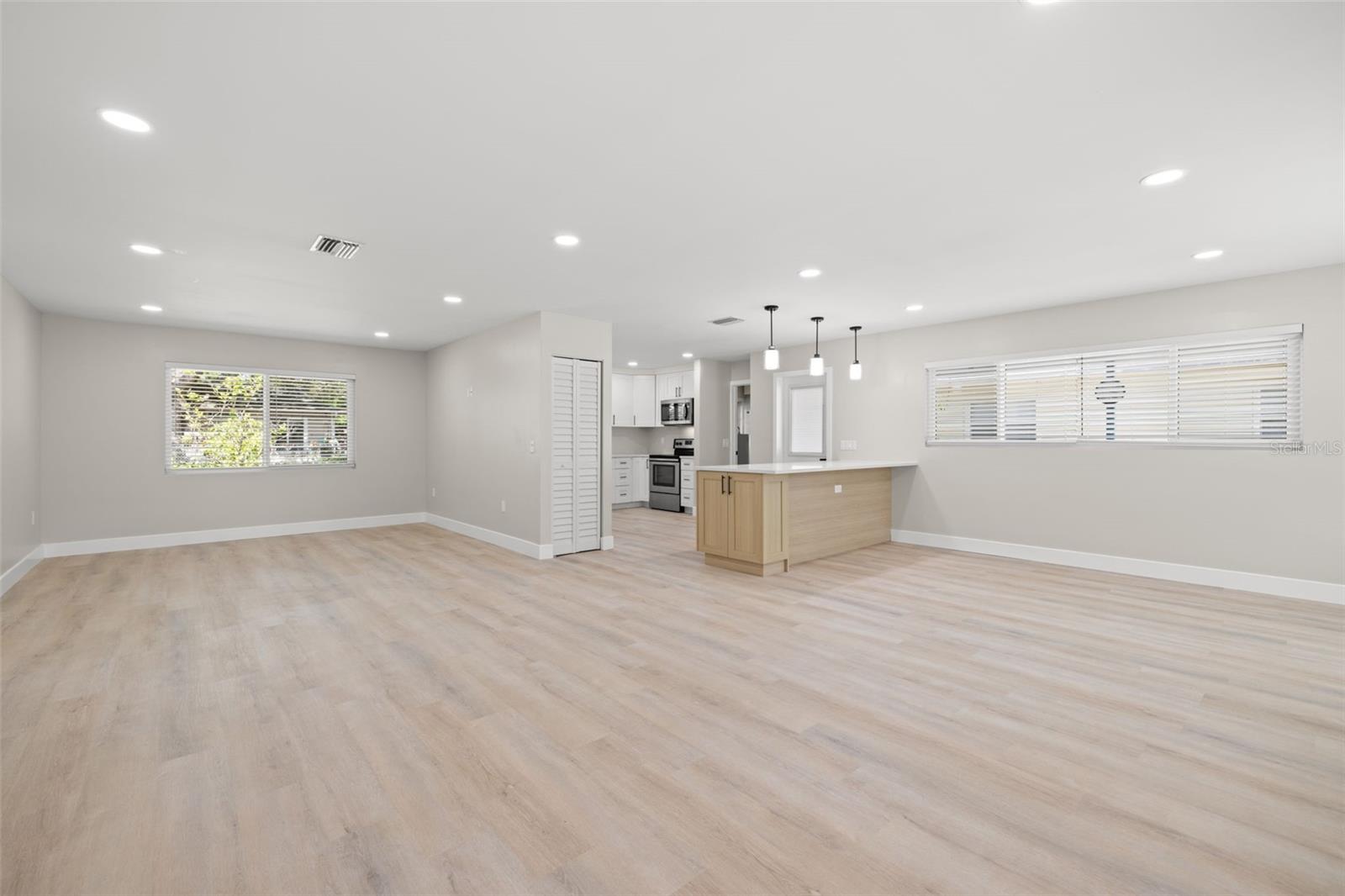 Image 6 of 28 For 1500 San Mateo Drive