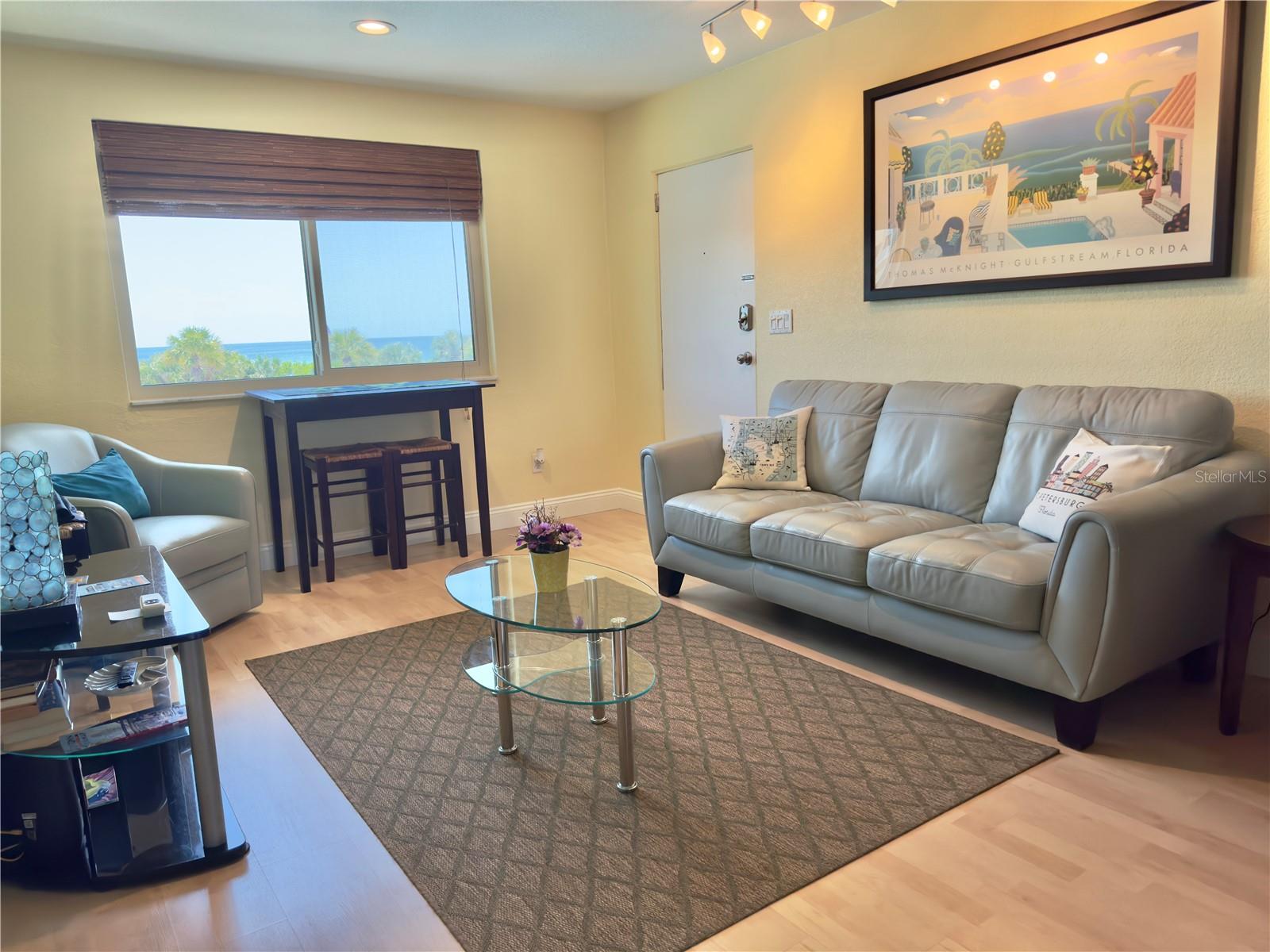 Image 11 of 26 For 6700 Sunset Way 206