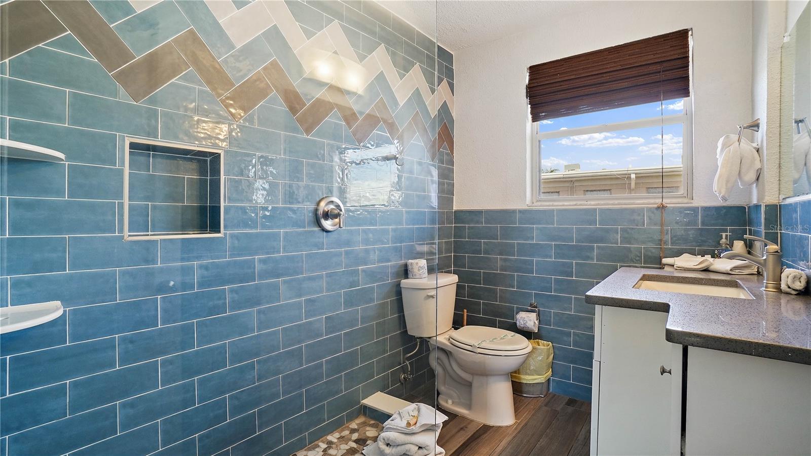 Image 13 of 26 For 6700 Sunset Way 206