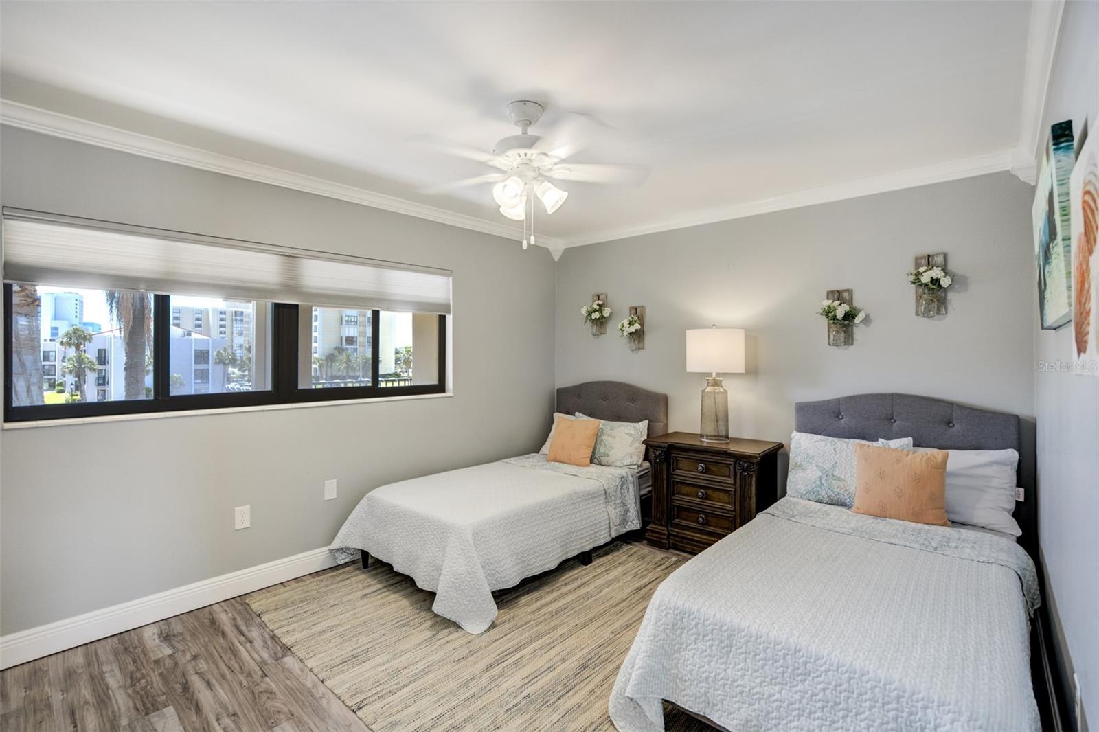 Image 12 of 17 For 865 Gulfview Boulevard 308