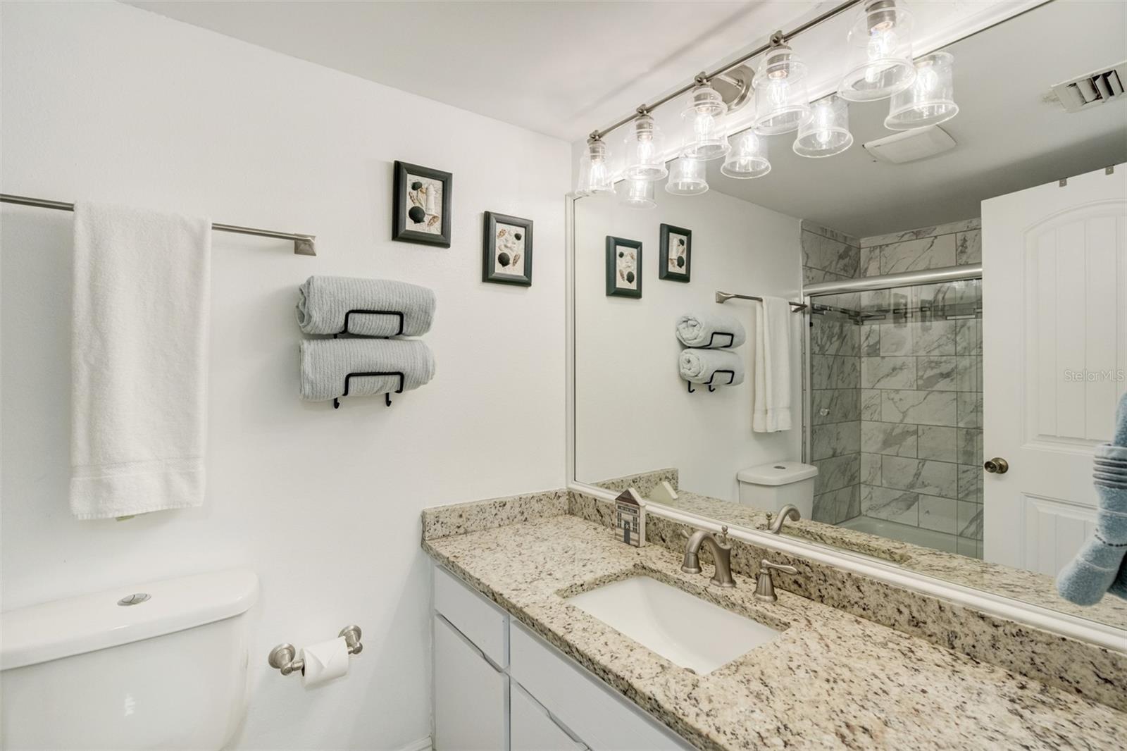 Image 13 of 17 For 865 Gulfview Boulevard 308
