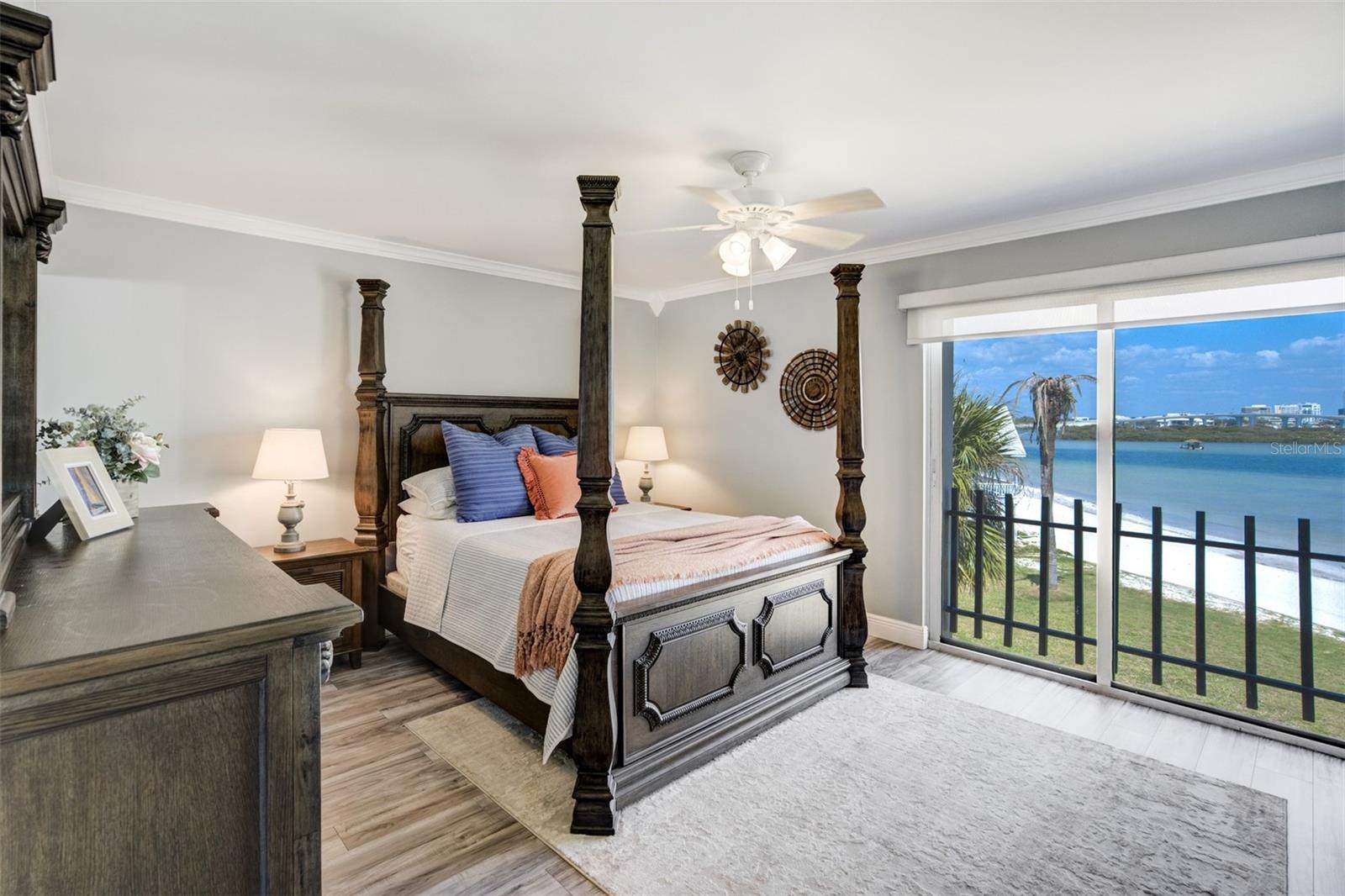 Image 9 of 17 For 865 Gulfview Boulevard 308