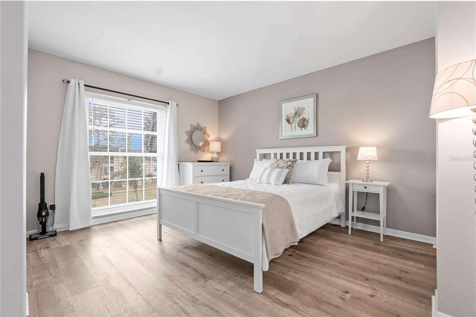 Image 10 of 47 For 8703 Bardmoor Boulevard 305