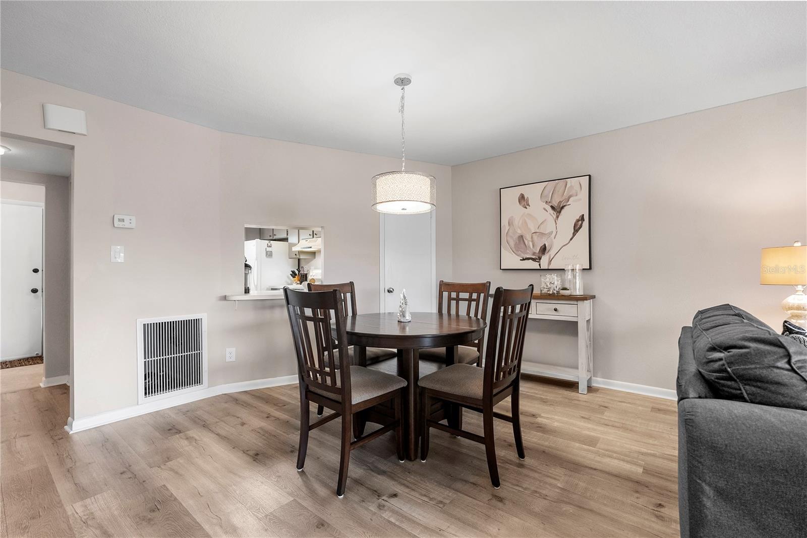 Image 16 of 47 For 8703 Bardmoor Boulevard 305