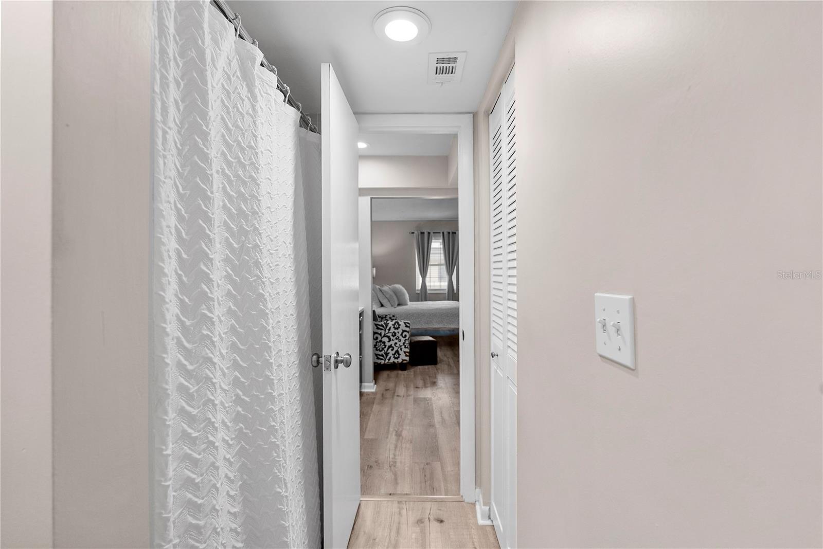 Image 21 of 47 For 8703 Bardmoor Boulevard 305