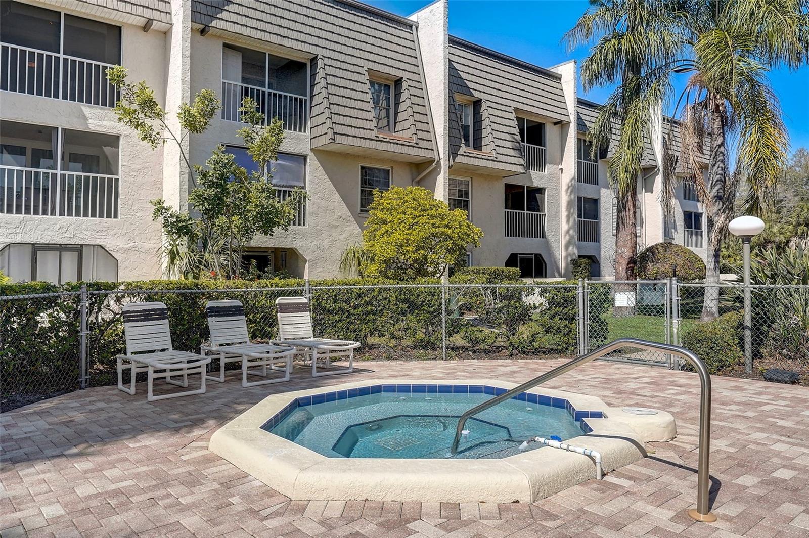 Image 29 of 47 For 8703 Bardmoor Boulevard 305