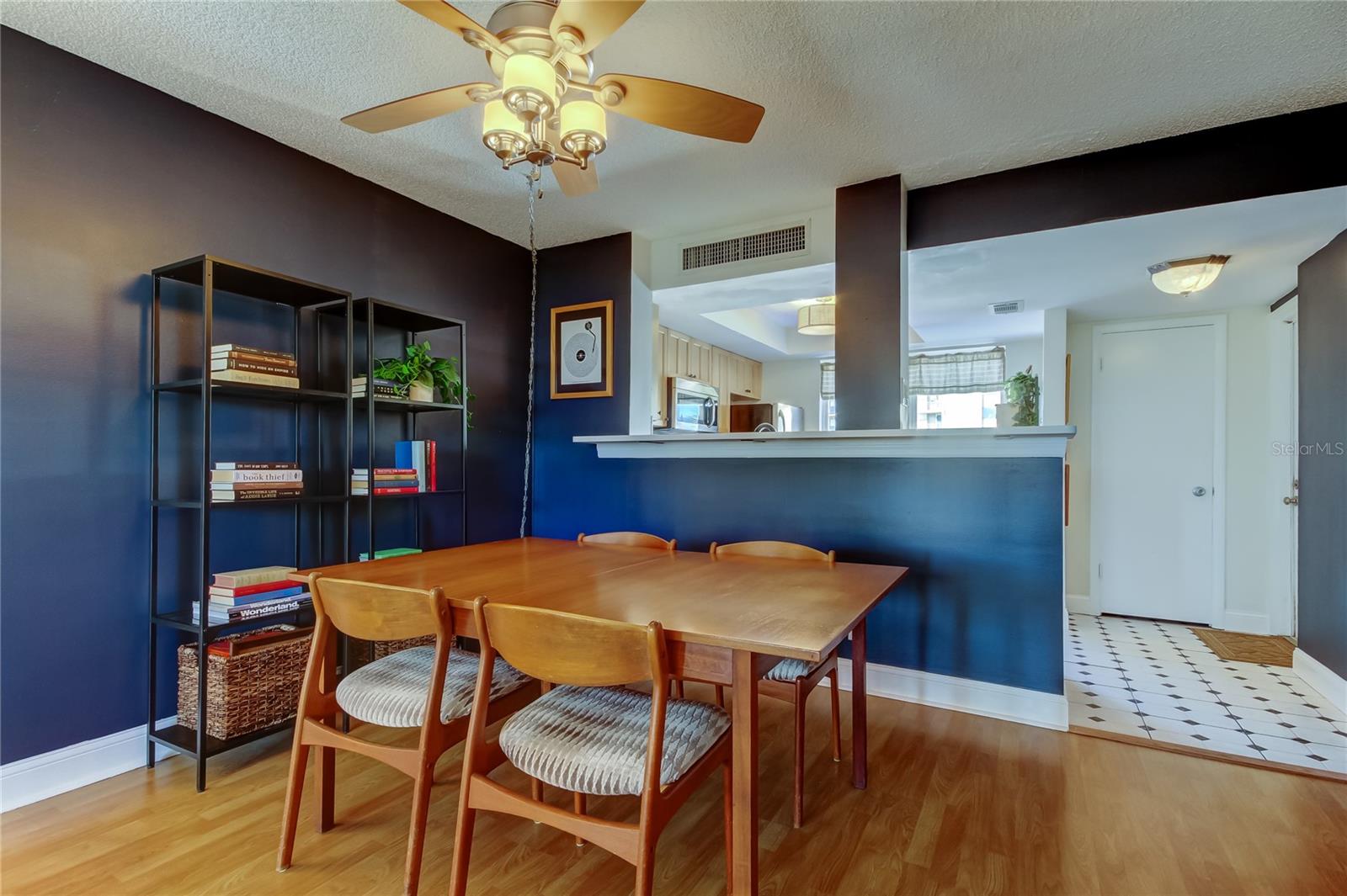 Image 14 of 62 For 2614 Cove Cay Drive 409