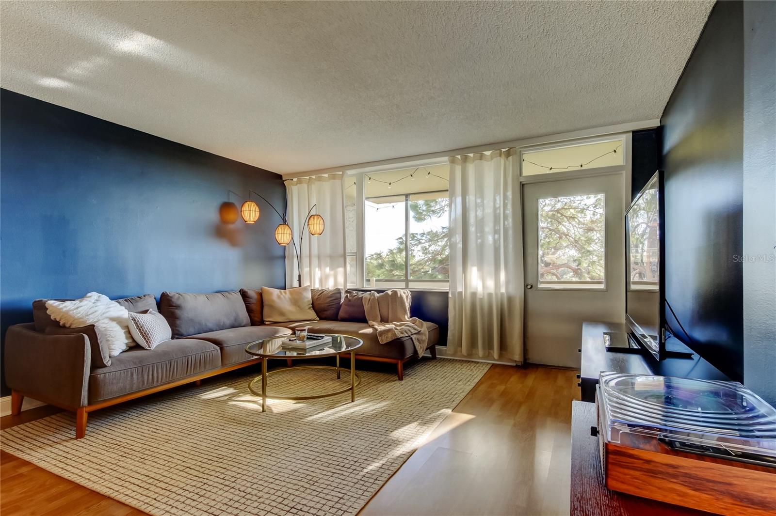 Image 16 of 62 For 2614 Cove Cay Drive 409