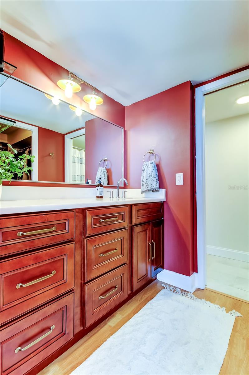 Image 28 of 62 For 2614 Cove Cay Drive 409