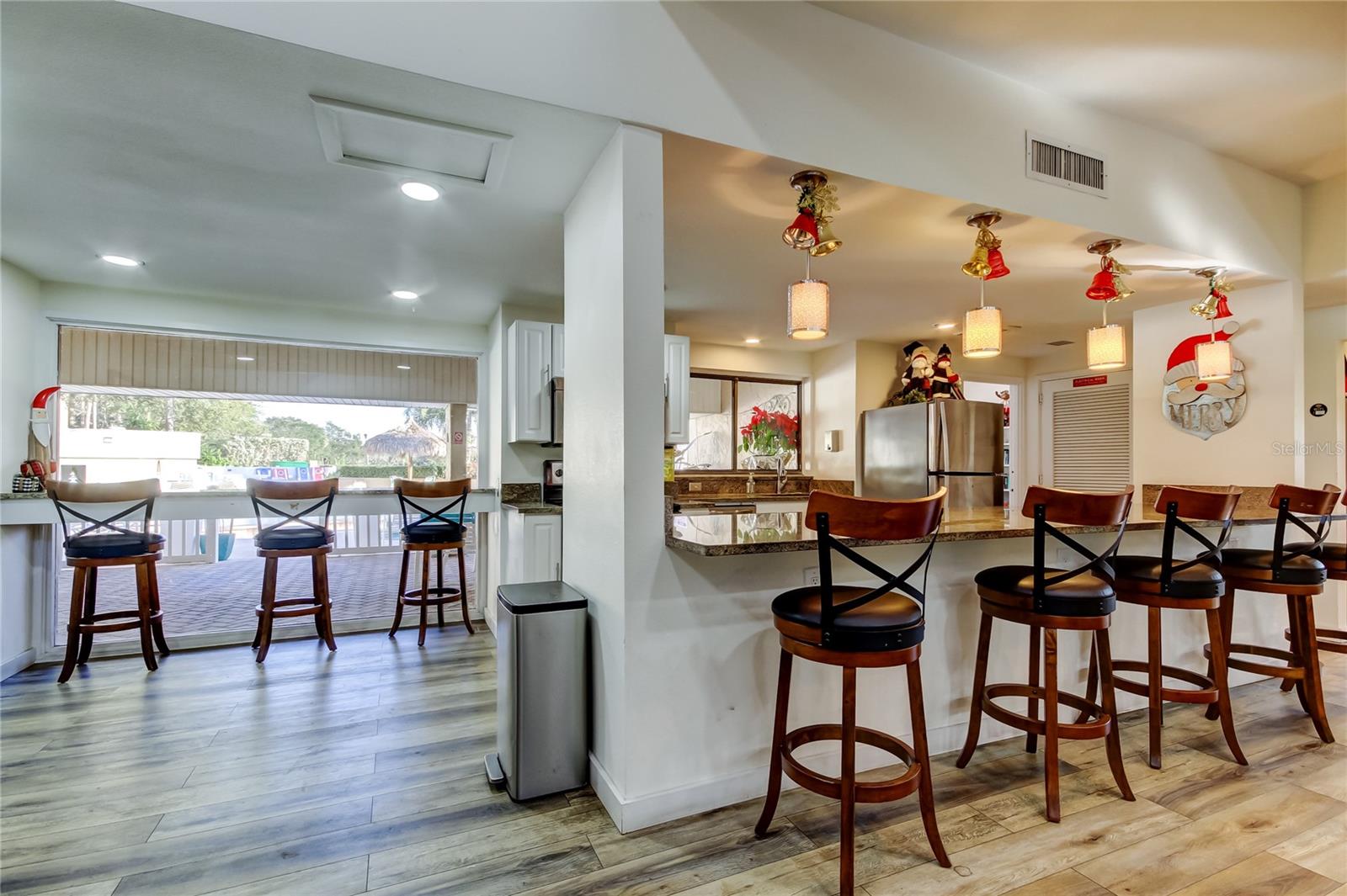 Image 45 of 62 For 2614 Cove Cay Drive 409