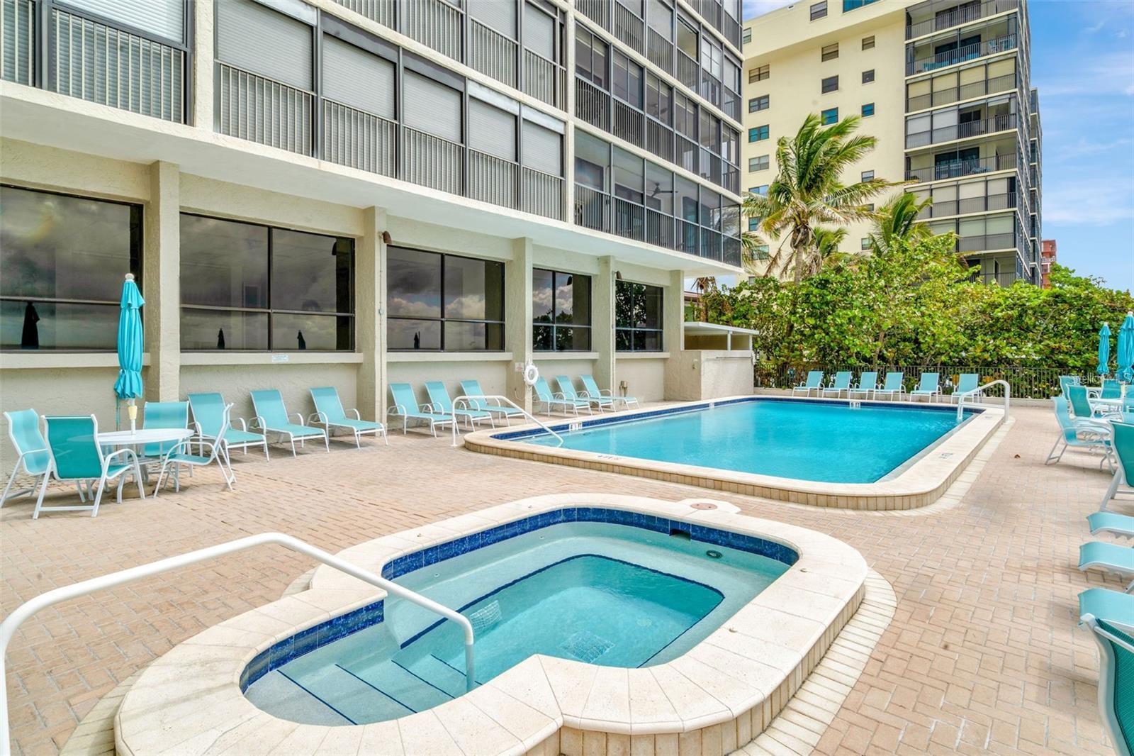 Image 31 of 35 For 15462 Gulf Boulevard 508