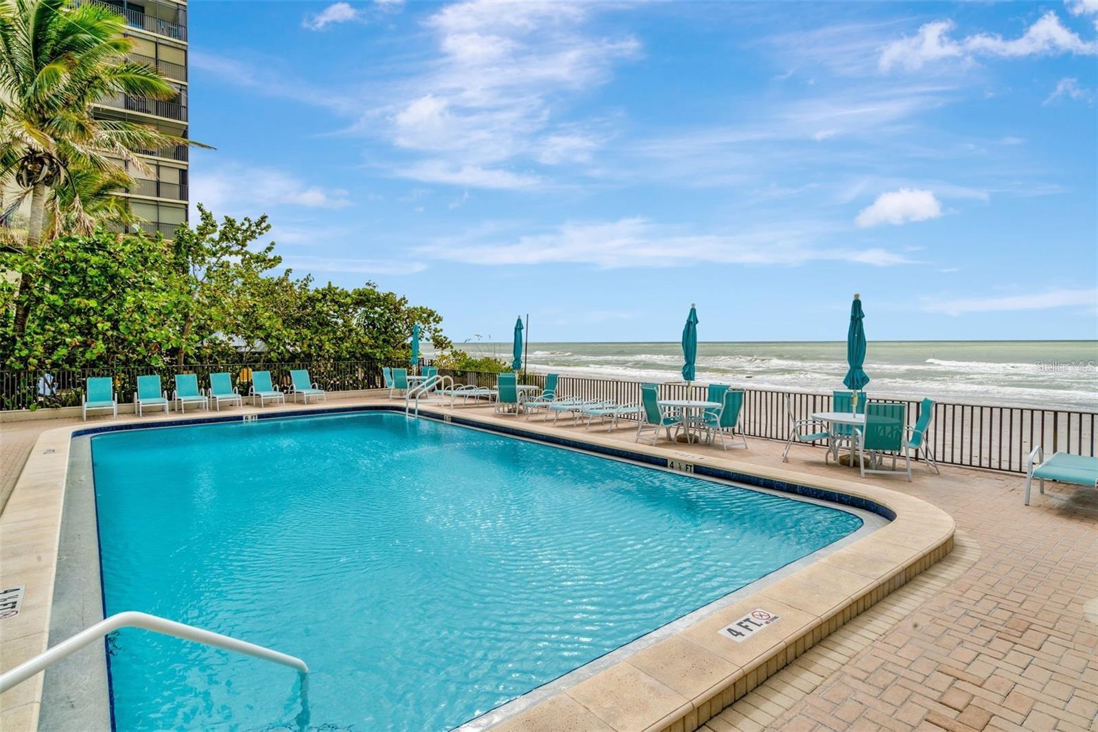 Image 32 of 35 For 15462 Gulf Boulevard 508