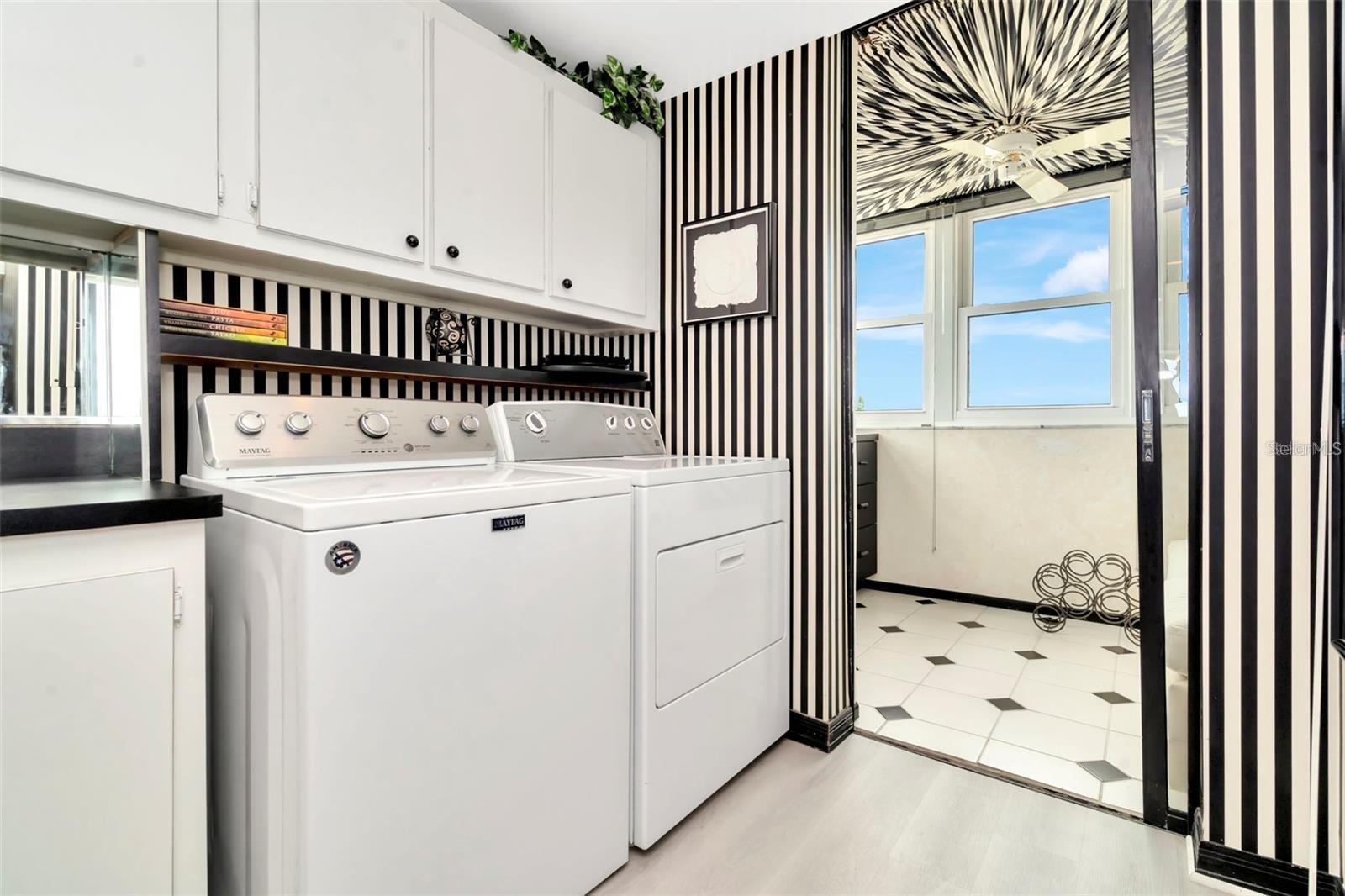 Image 4 of 35 For 15462 Gulf Boulevard 508