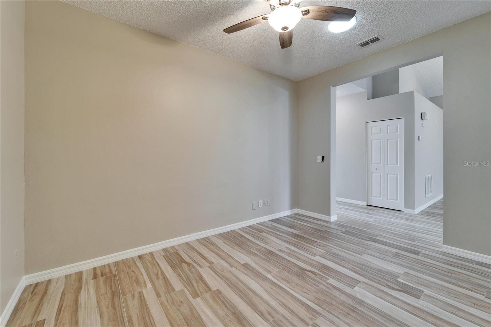 Image 15 of 42 For 2222 Mayfield Palms Lane 322
