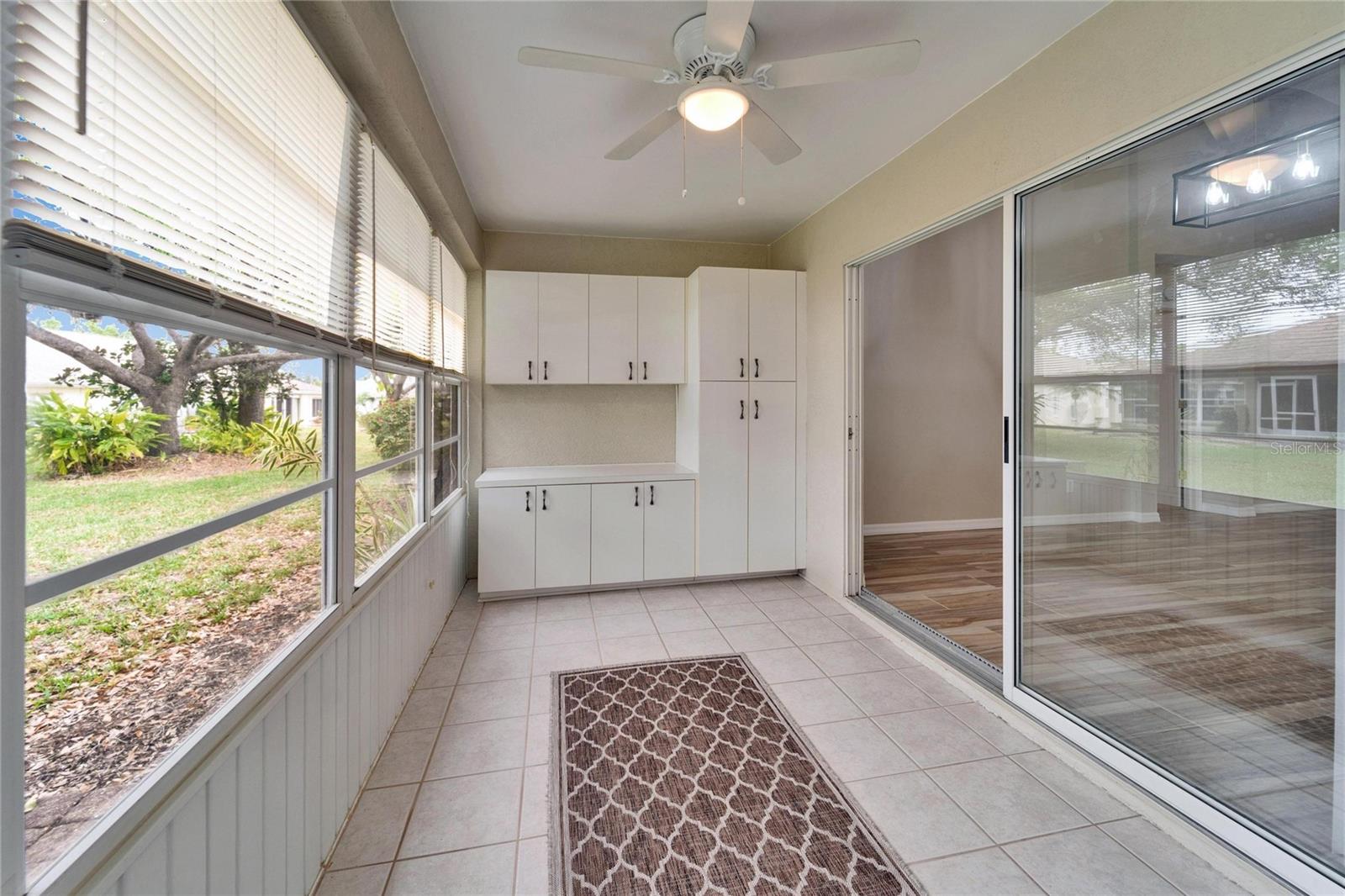 Image 21 of 42 For 2222 Mayfield Palms Lane 322