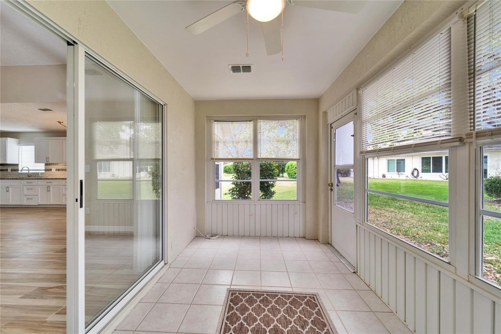 Image 22 of 42 For 2222 Mayfield Palms Lane 322