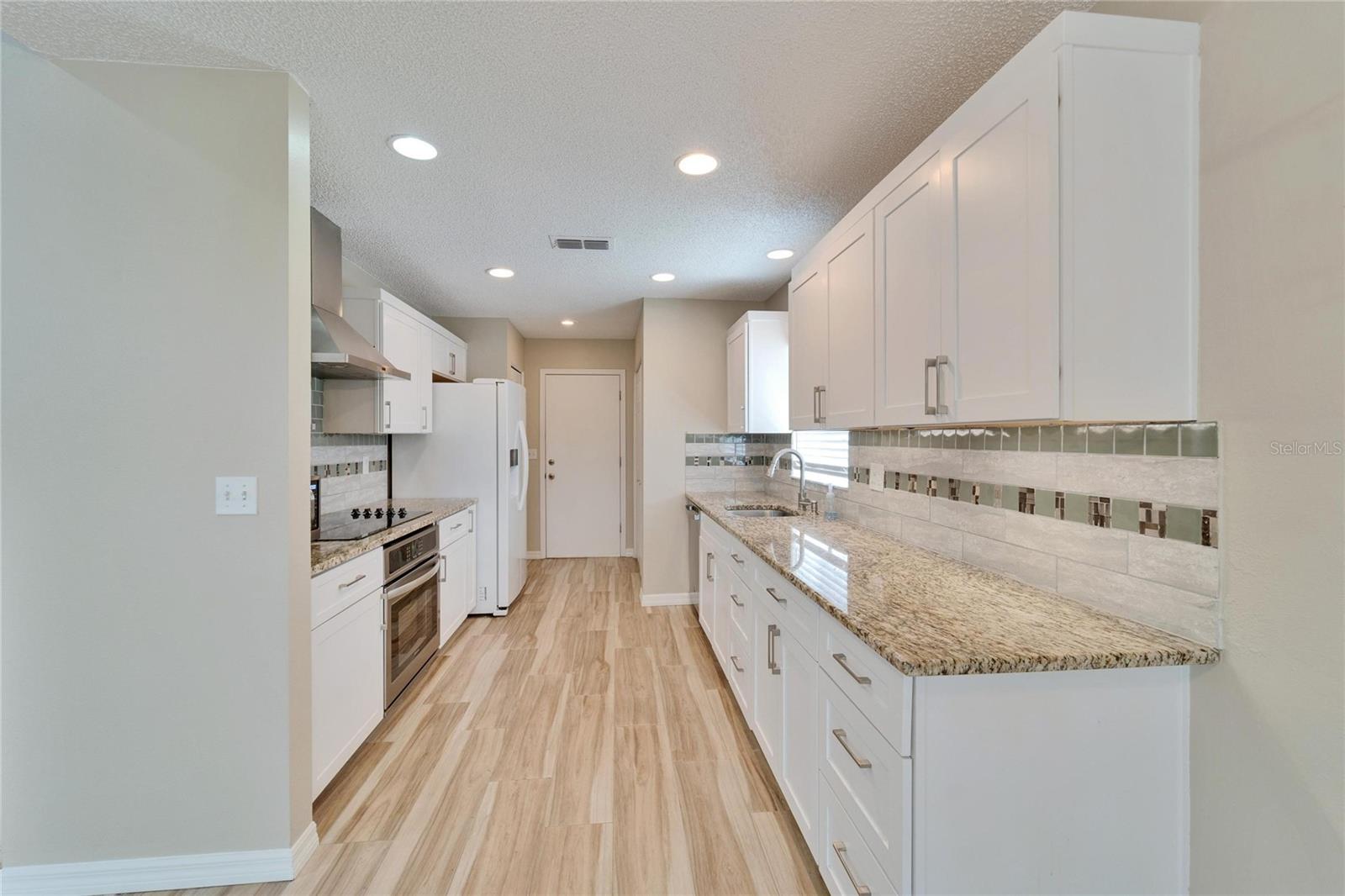 Image 25 of 42 For 2222 Mayfield Palms Lane 322