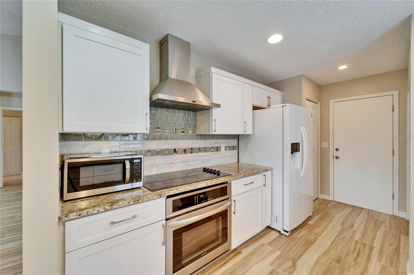 Image 26 of 42 For 2222 Mayfield Palms Lane 322
