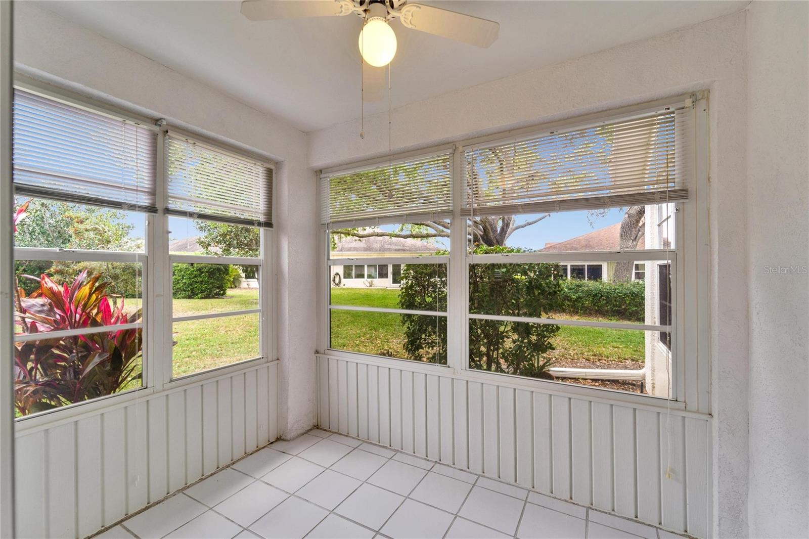 Image 30 of 42 For 2222 Mayfield Palms Lane 322