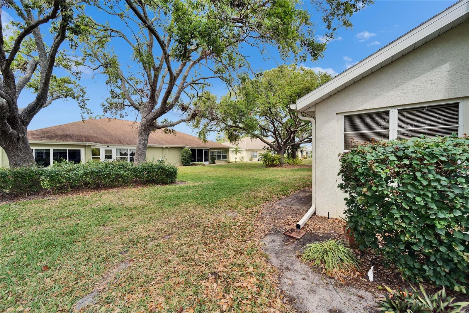 Image 7 of 42 For 2222 Mayfield Palms Lane 322