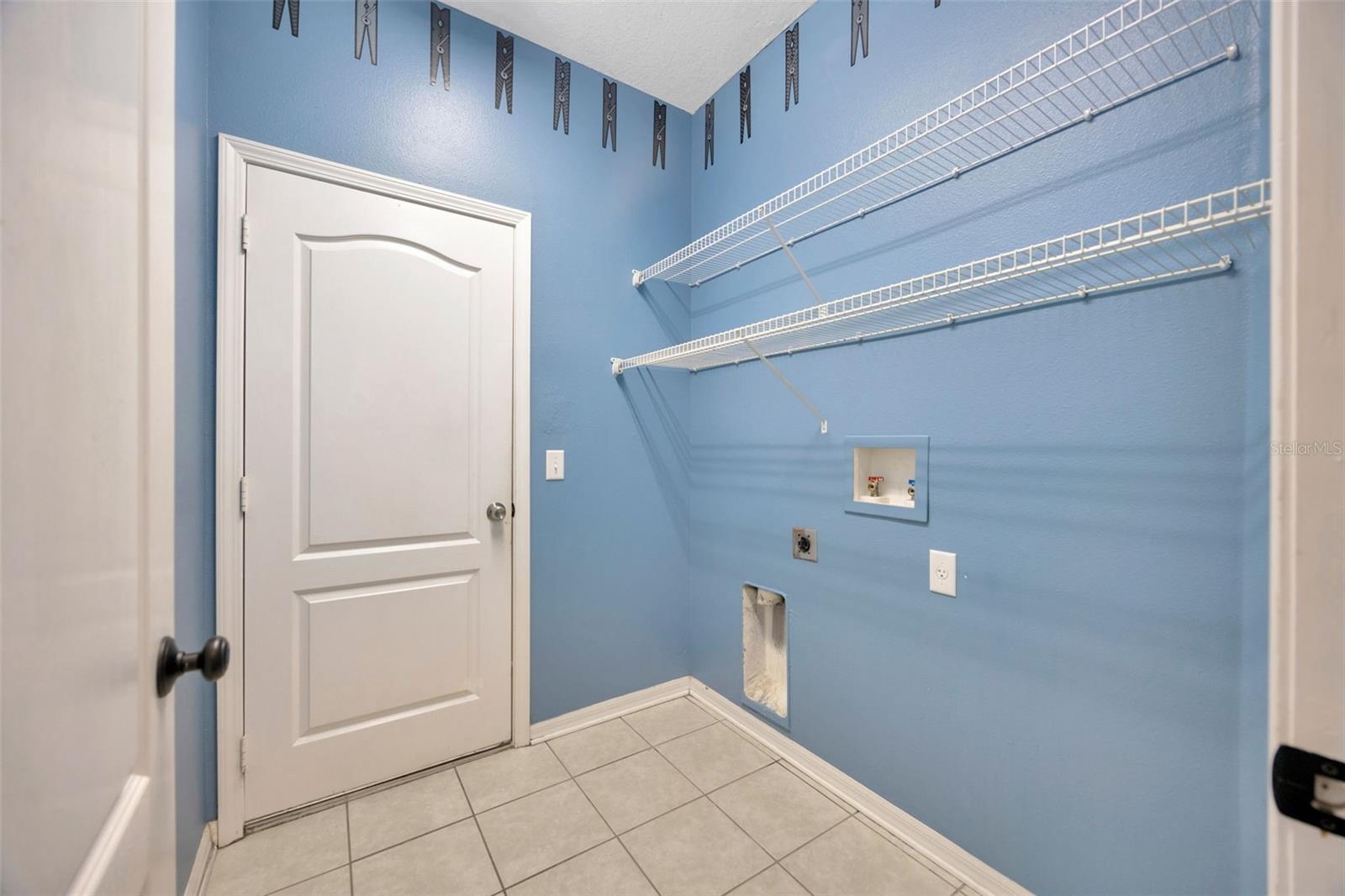 Image 24 of 29 For 8714 Sandy Plains Drive
