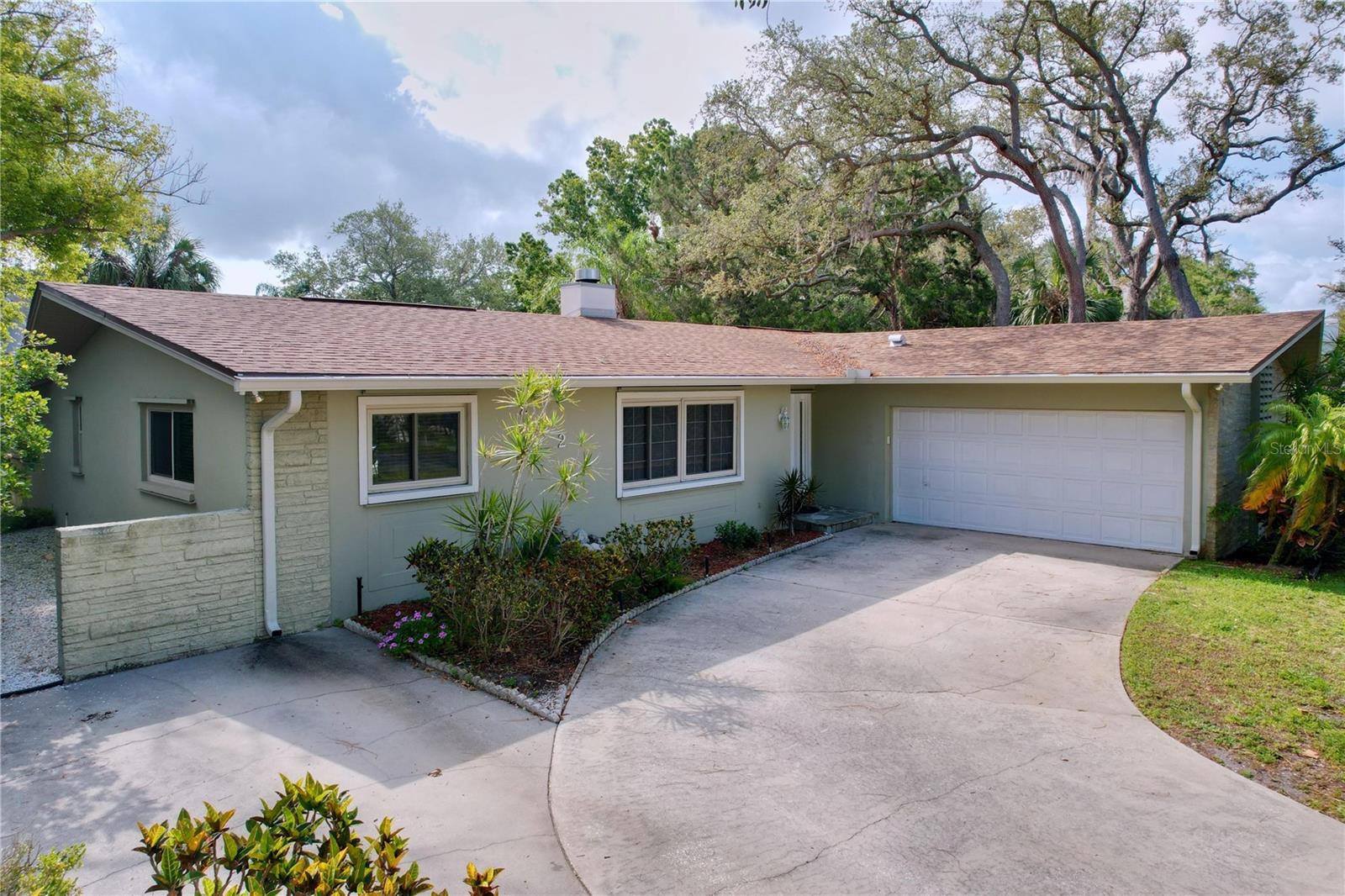 Image 2 of 75 For 232 Pinecrest Drive