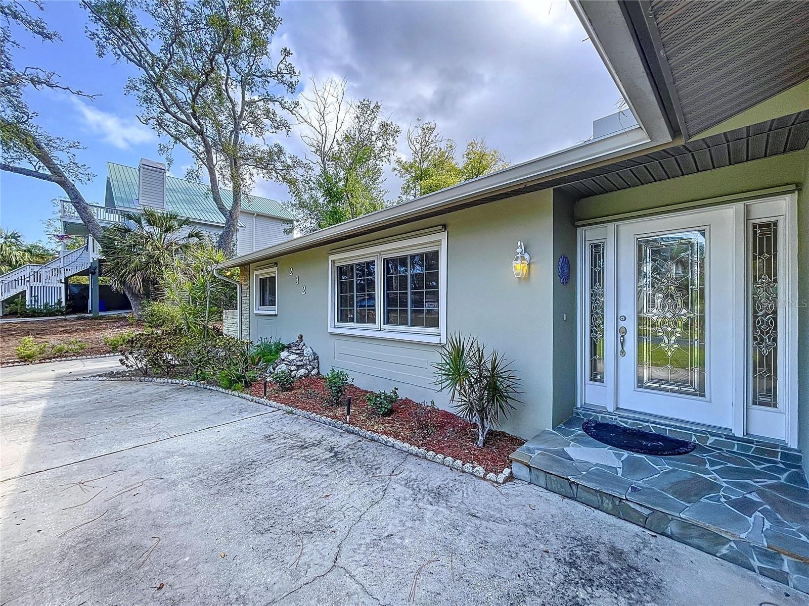 Image 3 of 75 For 232 Pinecrest Drive