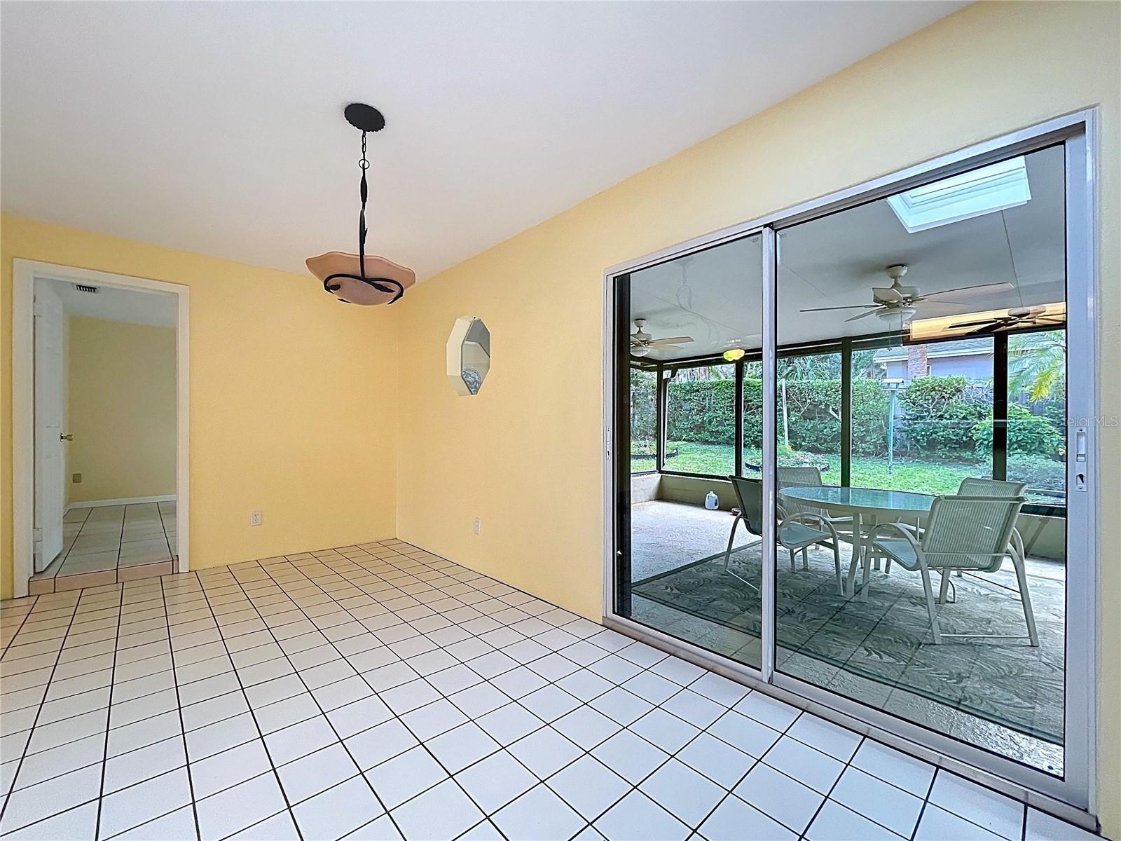 Image 34 of 75 For 232 Pinecrest Drive