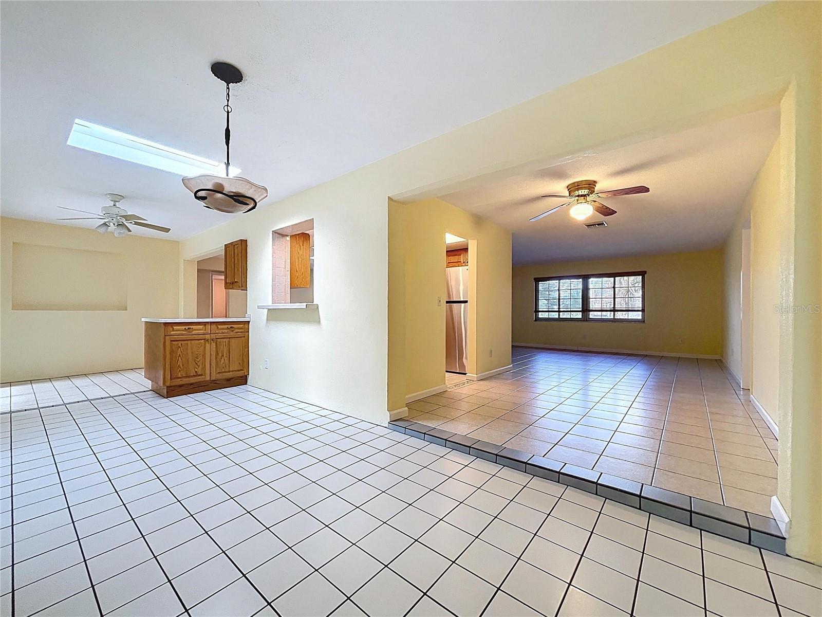 Image 35 of 75 For 232 Pinecrest Drive