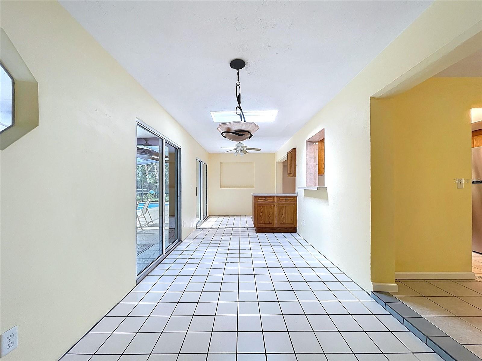 Image 37 of 75 For 232 Pinecrest Drive