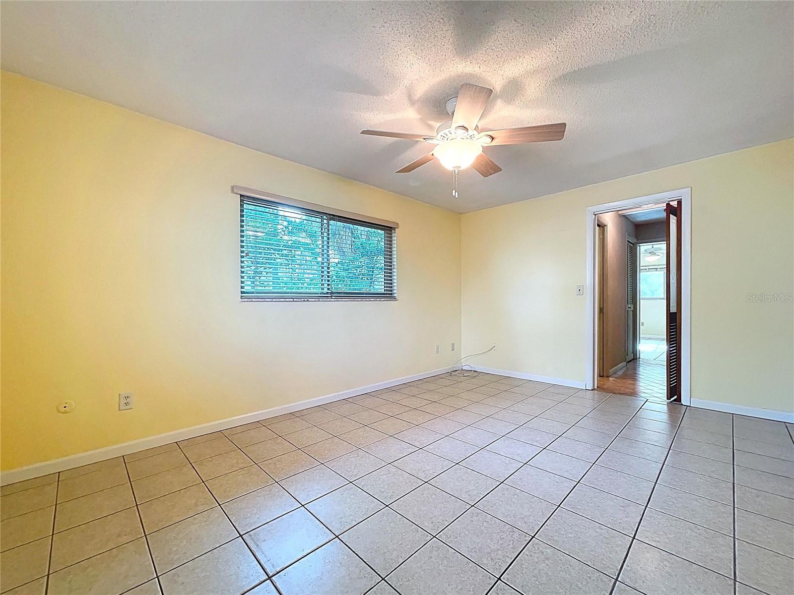 Image 39 of 75 For 232 Pinecrest Drive