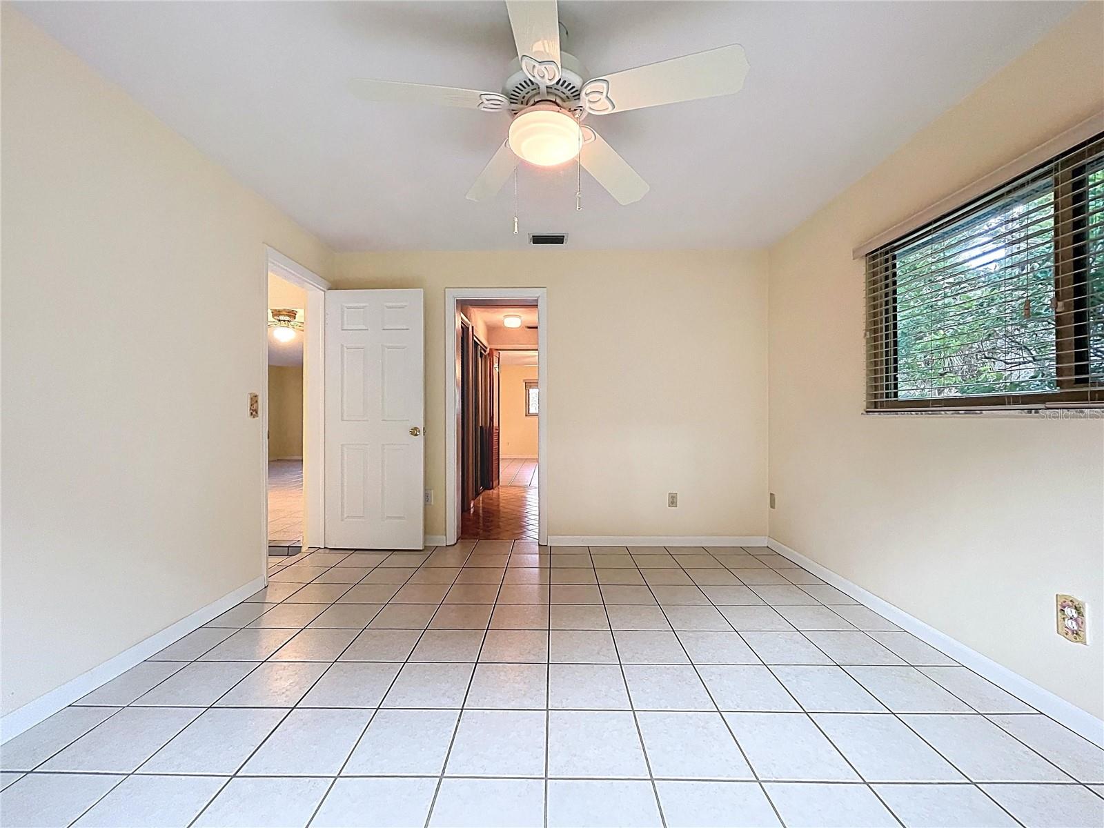 Image 42 of 75 For 232 Pinecrest Drive