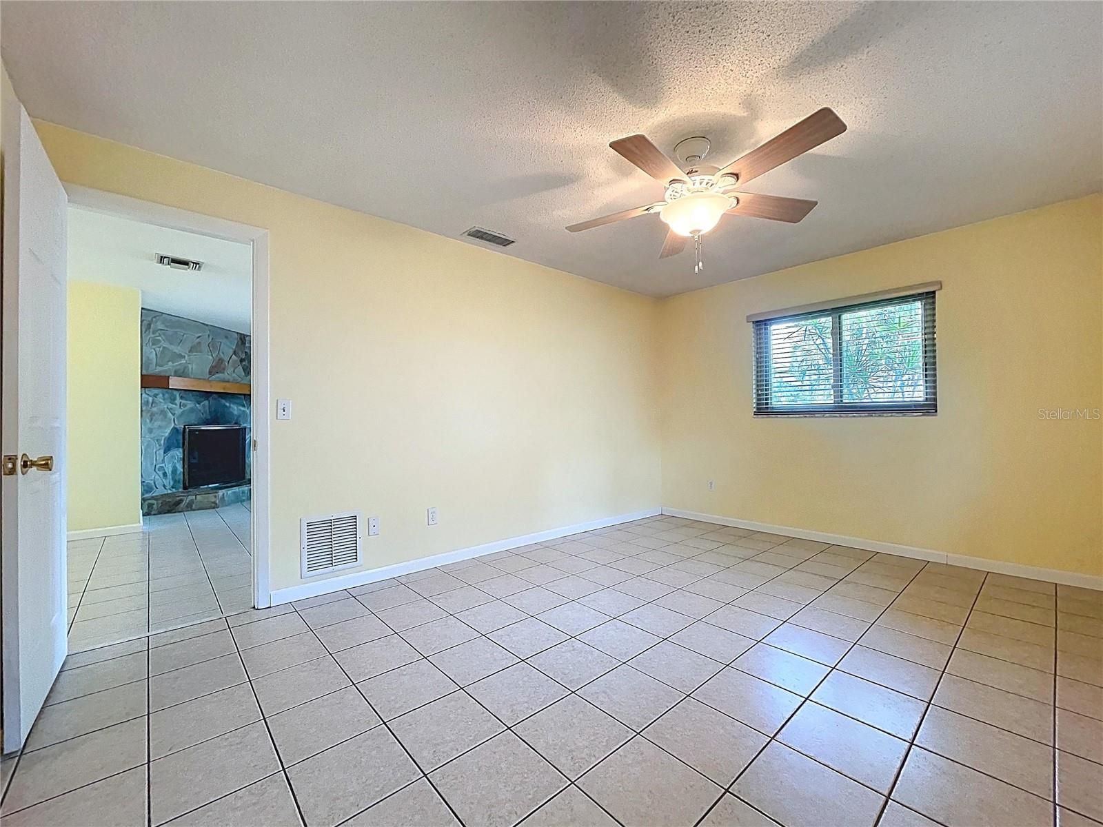 Image 47 of 75 For 232 Pinecrest Drive