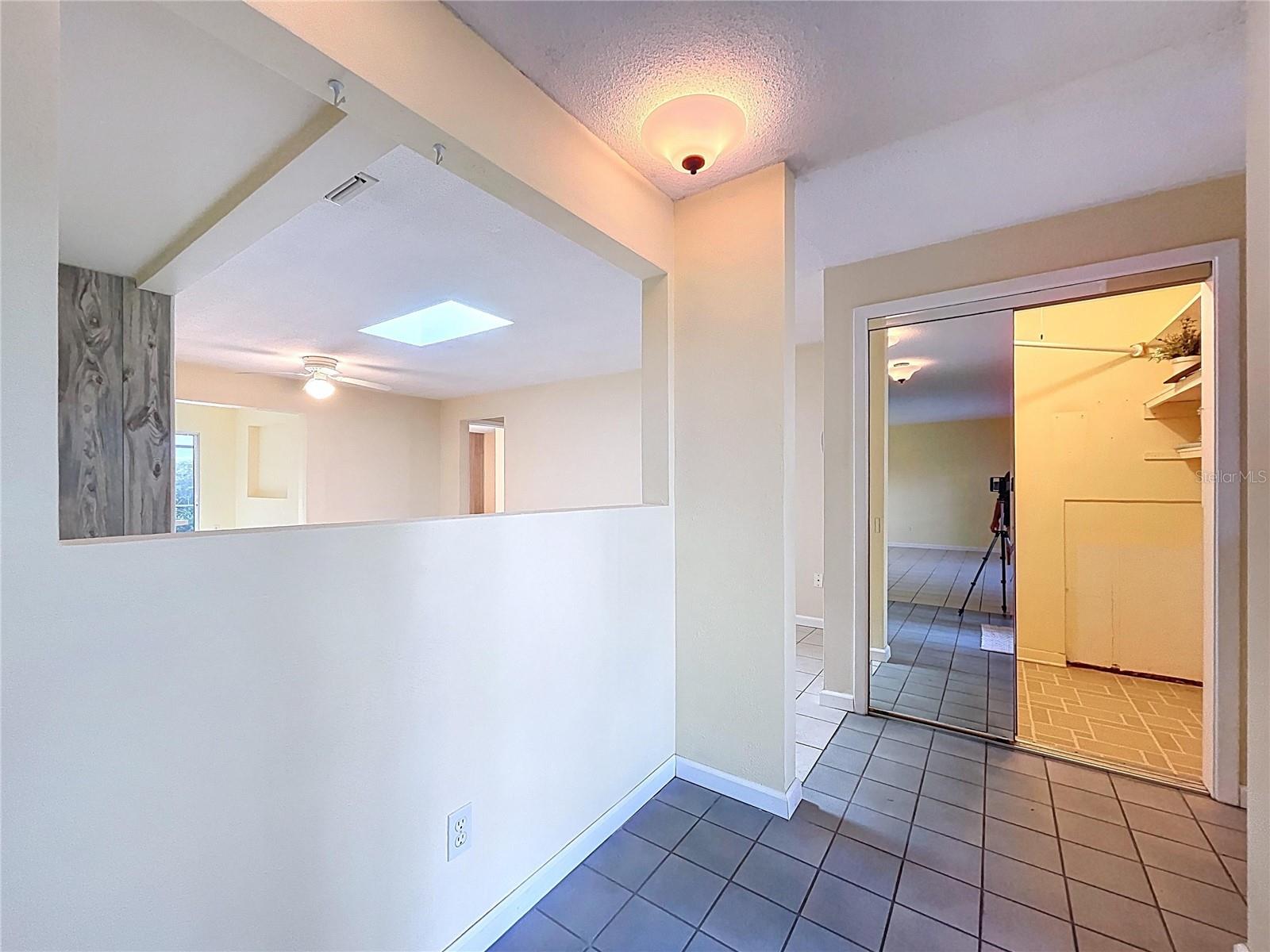 Image 6 of 75 For 232 Pinecrest Drive