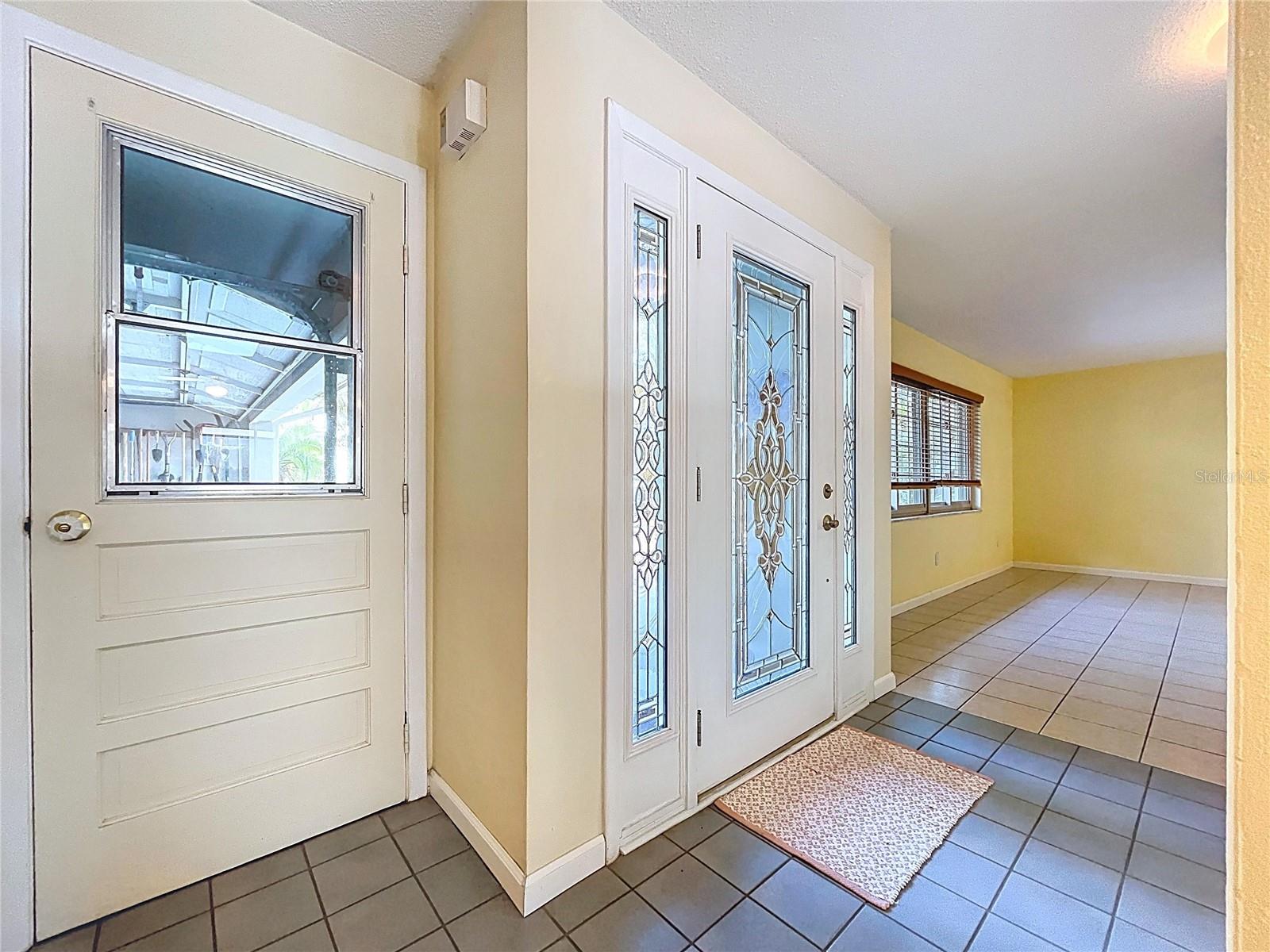 Image 8 of 75 For 232 Pinecrest Drive
