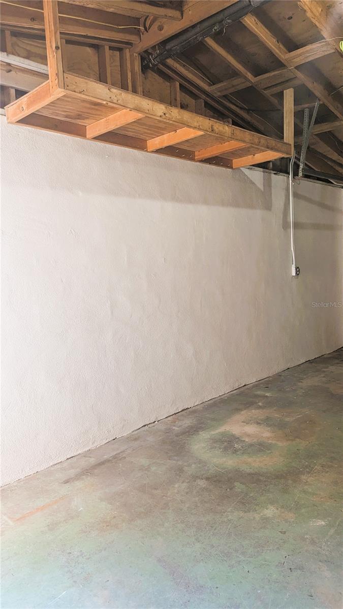 Listing photo id 17 for 5122 Dove Drive