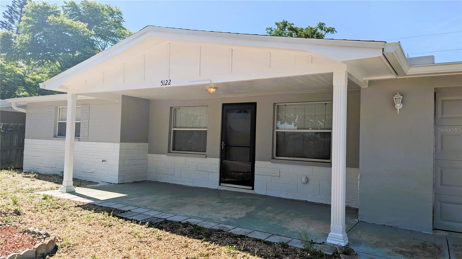 Listing photo id 1 for 5122 Dove Drive
