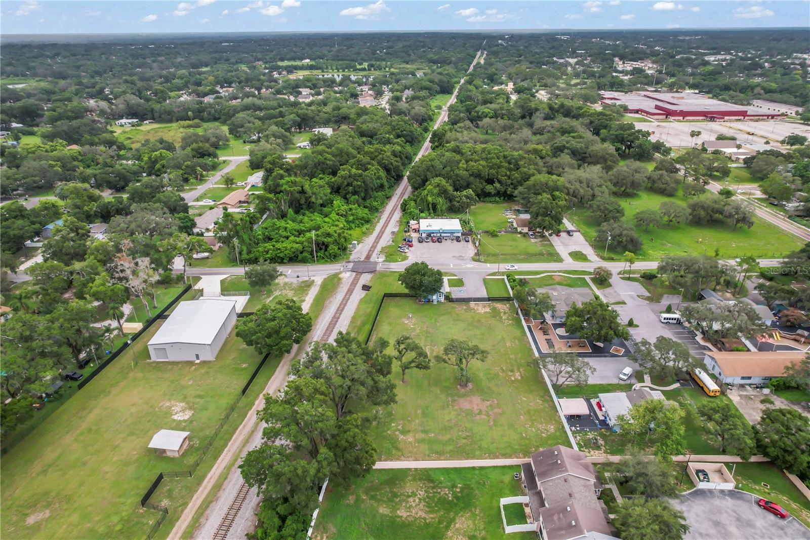 Listing photo id 22 for 514 Limona Road