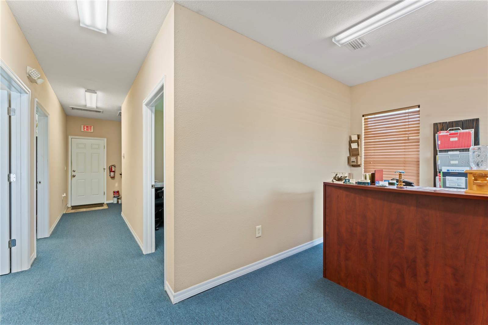 Listing photo id 3 for 514 Limona Road