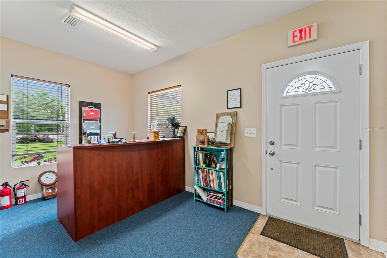 Listing photo id 4 for 514 Limona Road