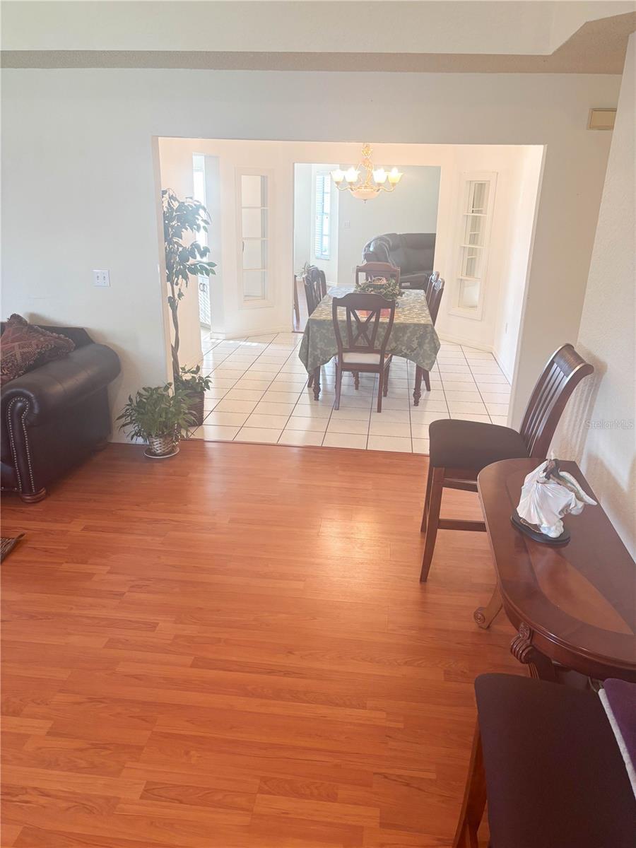 Image 9 of 20 For 2797 Cordova Way S