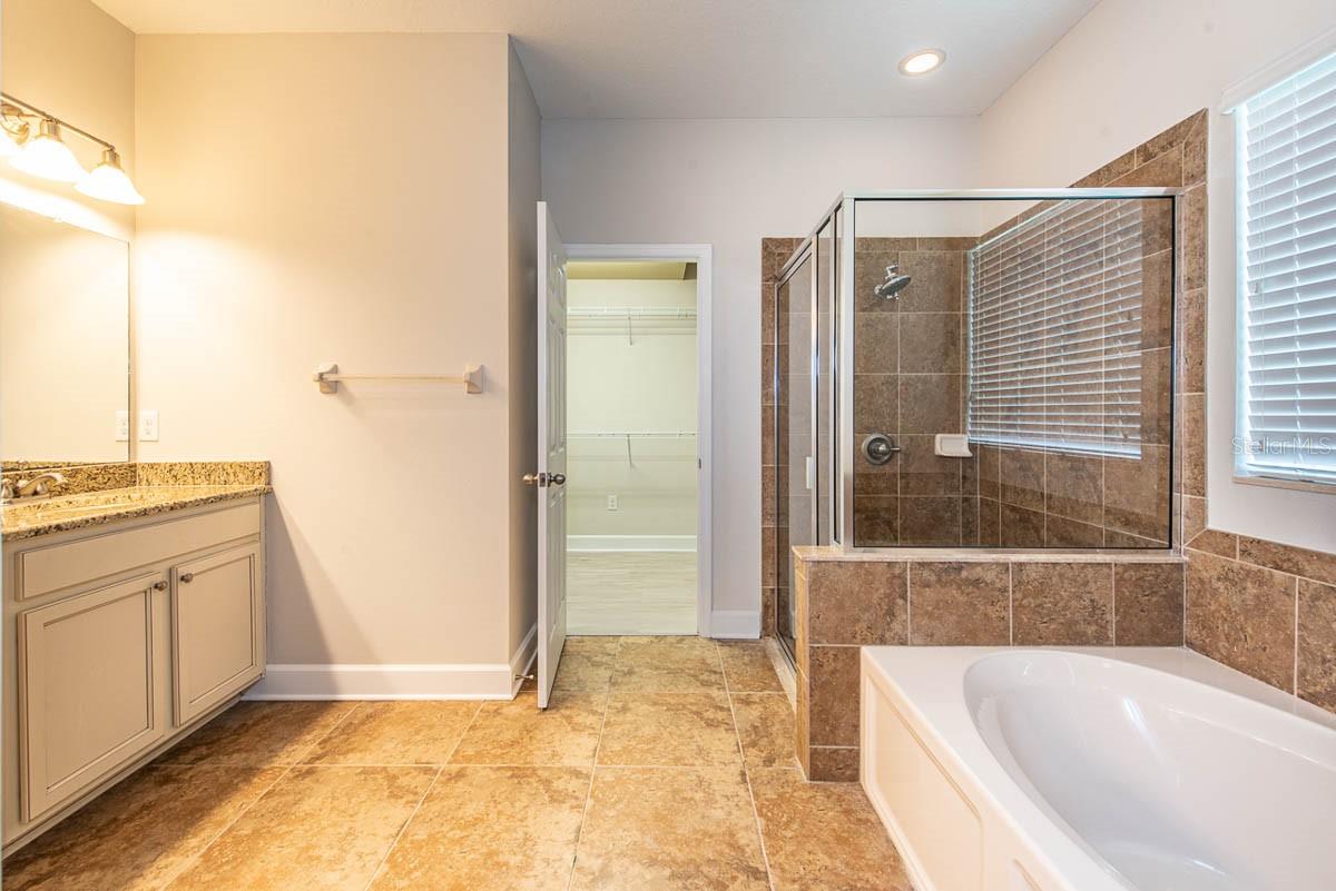 Image 13 of 35 For 16226 Bayberry View Drive