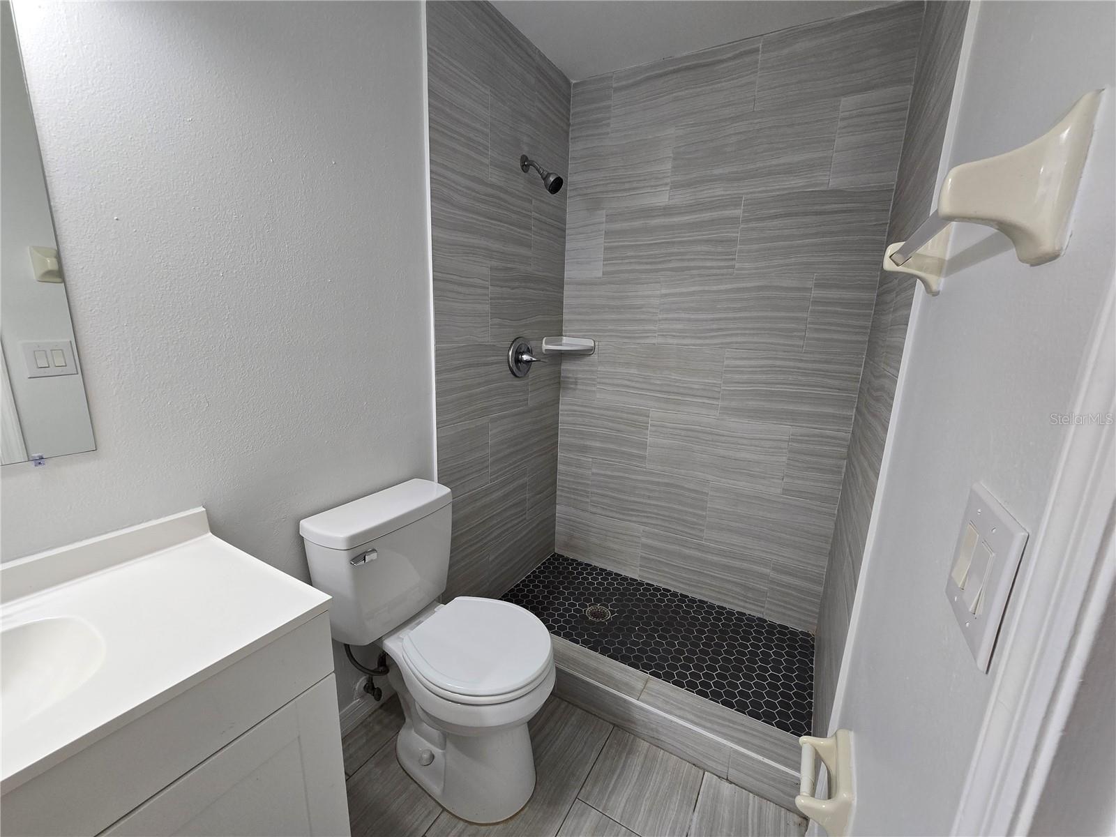 Image 18 of 19 For 717 Chilt Drive