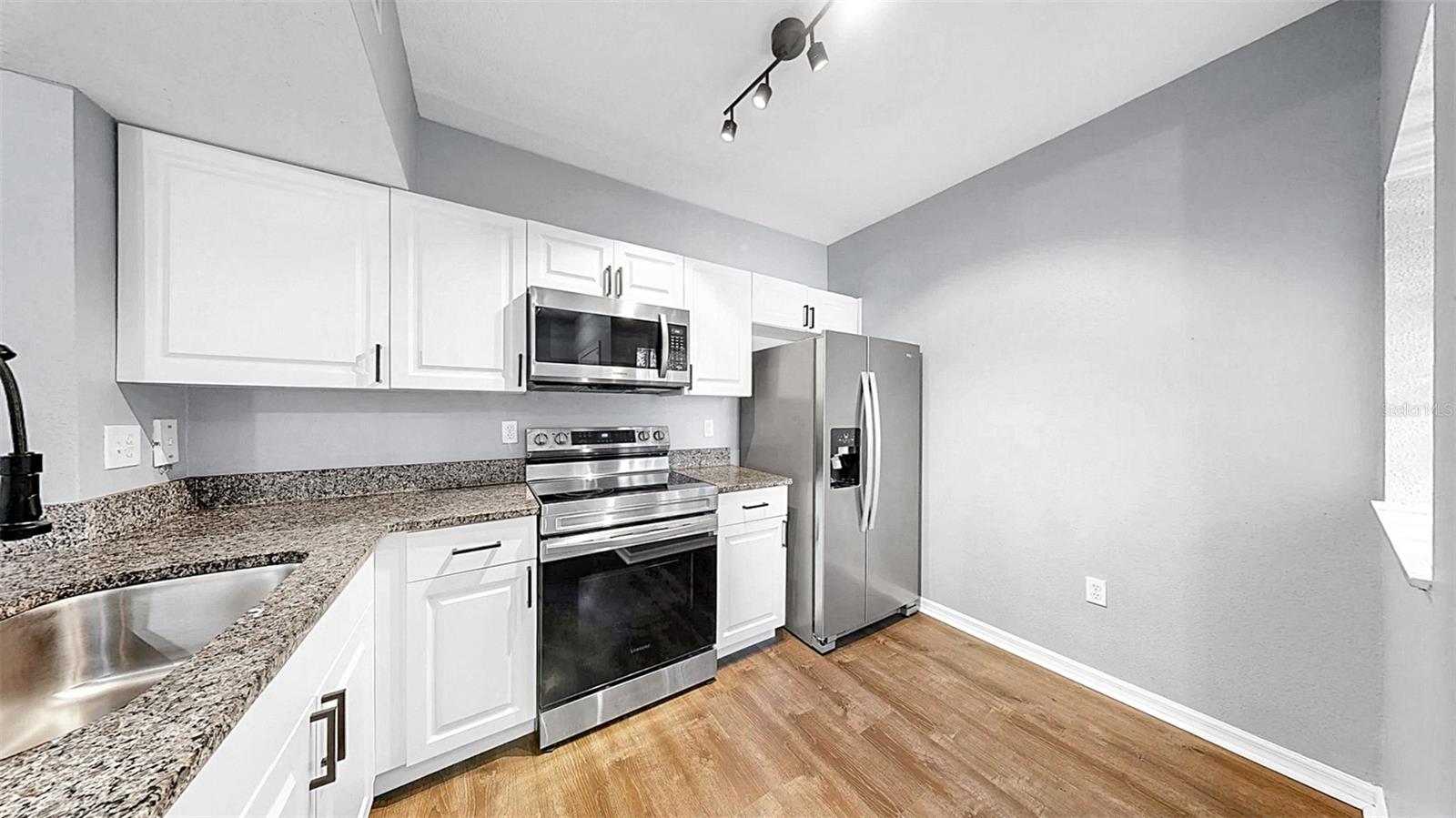 Image 15 of 46 For 6439 Cypressdale Drive 101