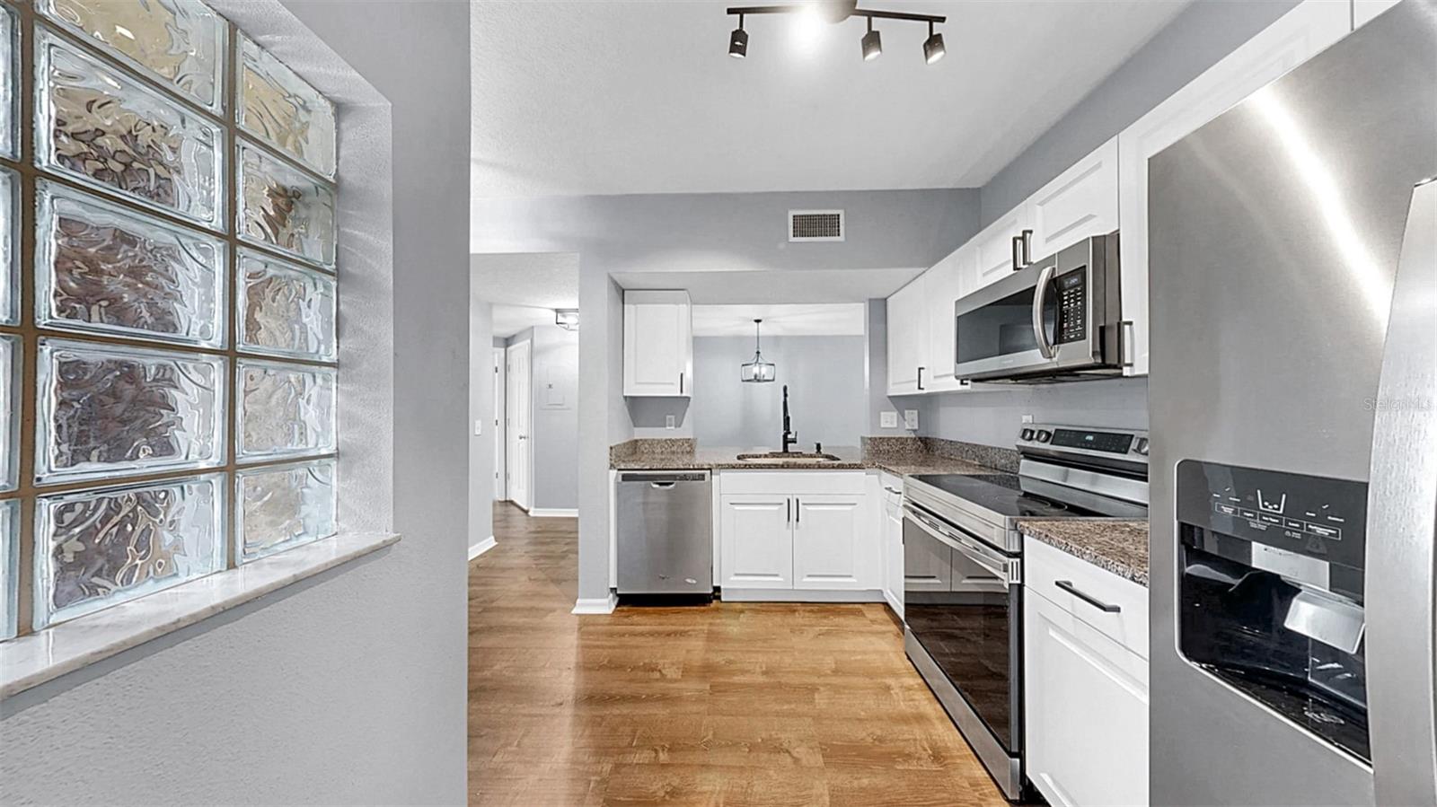 Image 16 of 46 For 6439 Cypressdale Drive 101