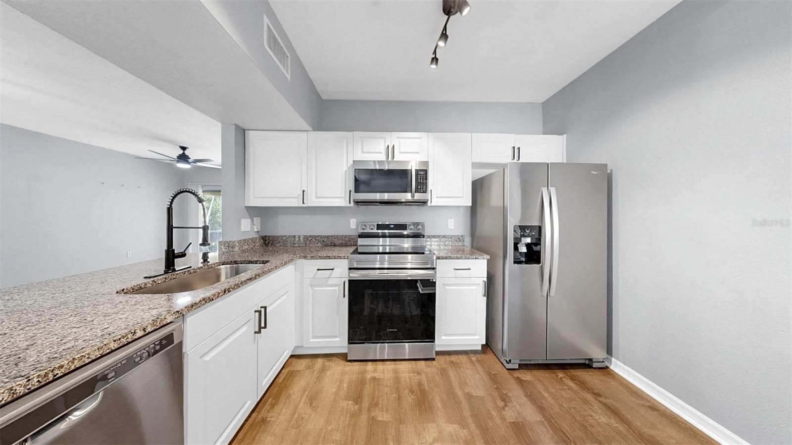 Image 31 of 46 For 6439 Cypressdale Drive 101