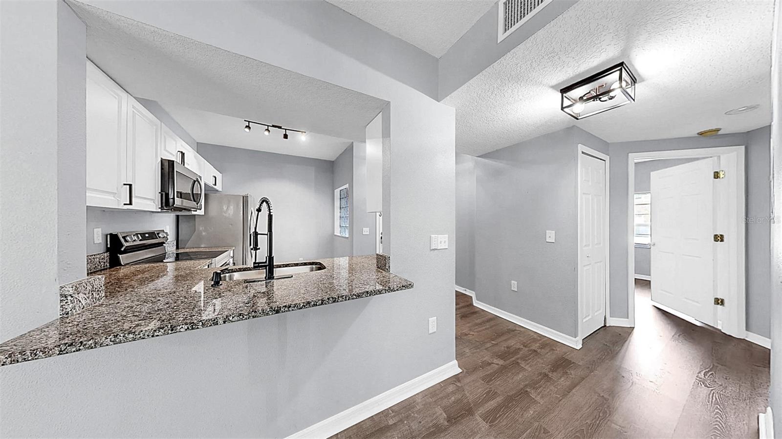 Image 9 of 46 For 6439 Cypressdale Drive 101