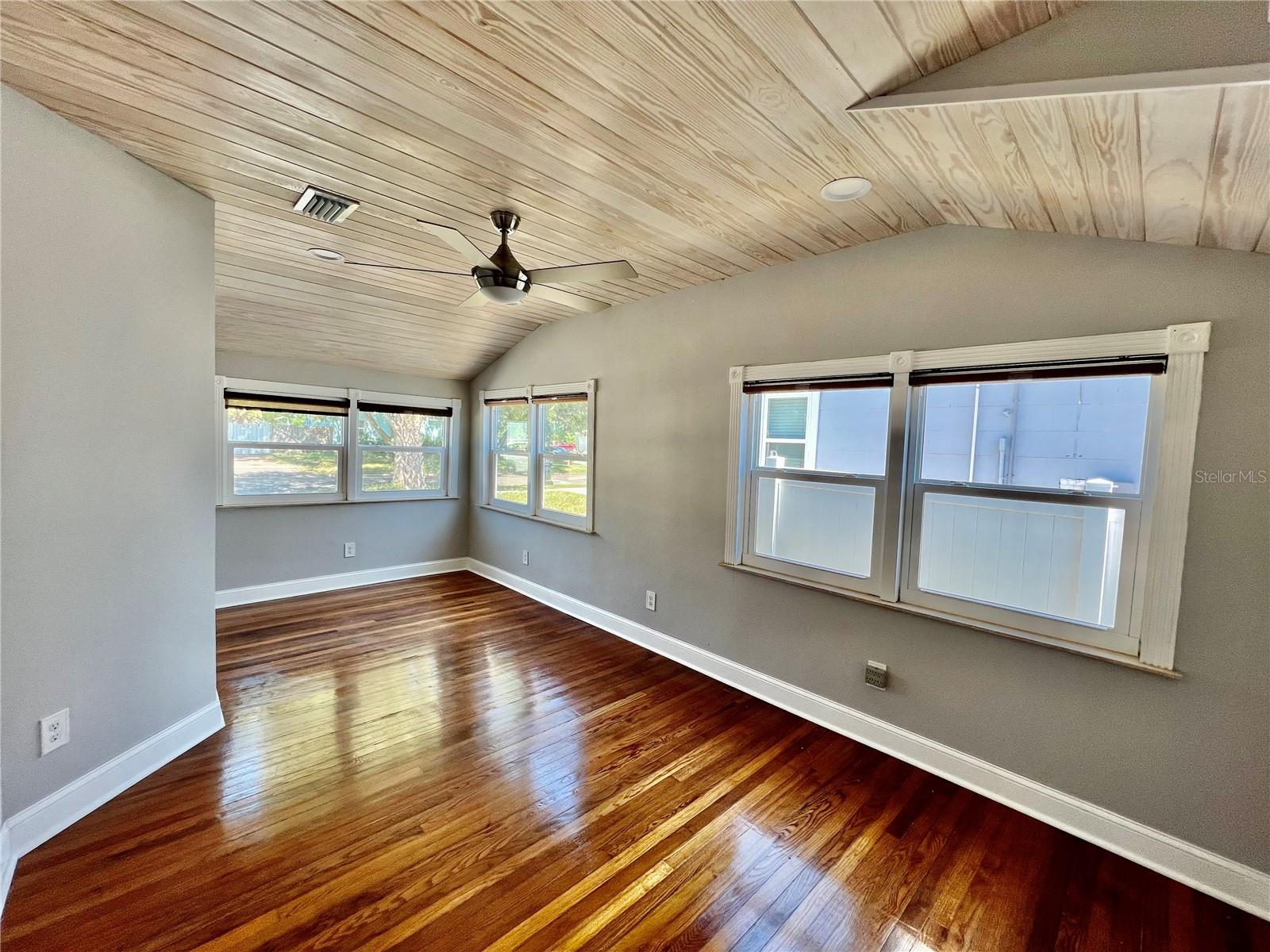 Image 11 of 25 For 3110 10th Avenue N