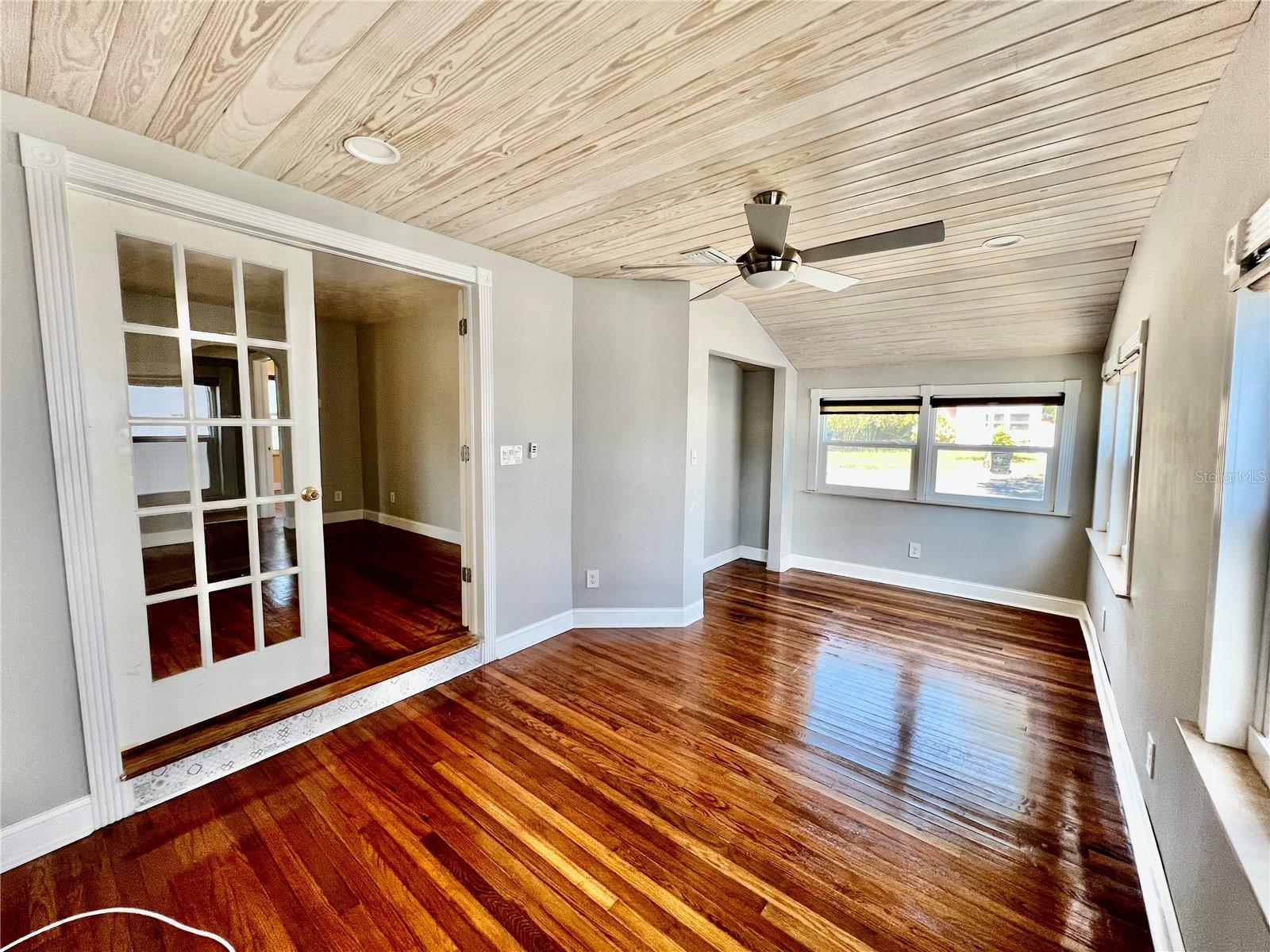 Image 12 of 25 For 3110 10th Avenue N